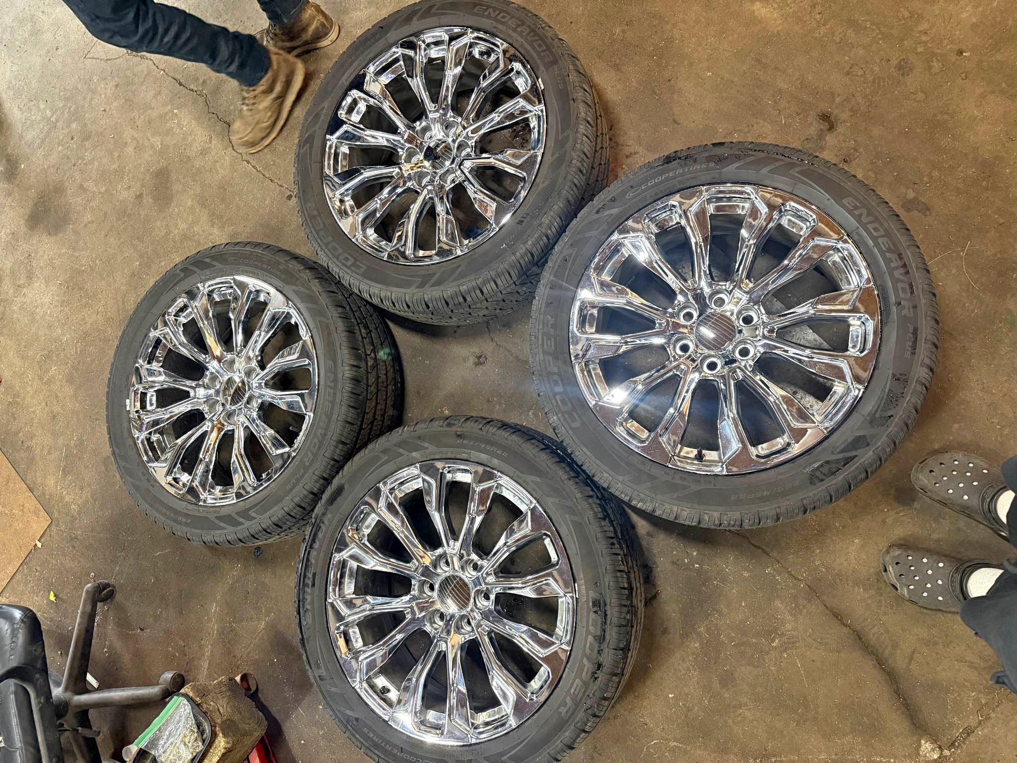 22in chrome rims 6lug - Car Wheels, Tires & Parts - Lakewood, Ohio ...