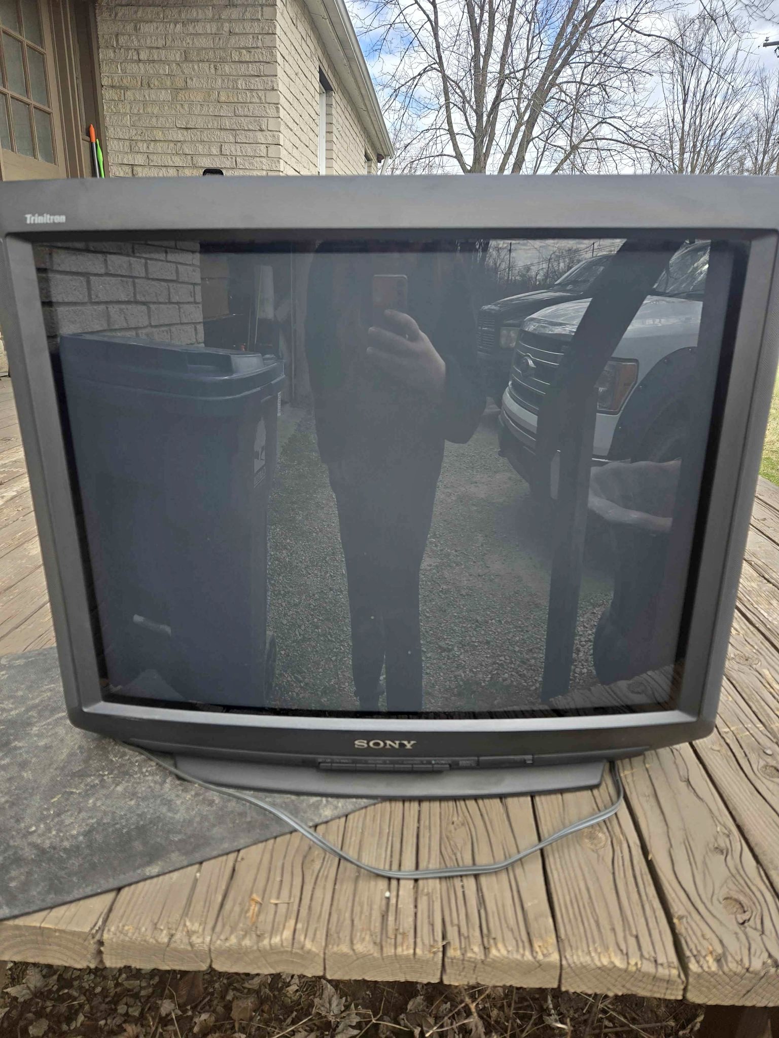 Sony Trinitron KV-27V10 CRT TV Gaming 27 Inch - TV's - Canton, Michigan ...