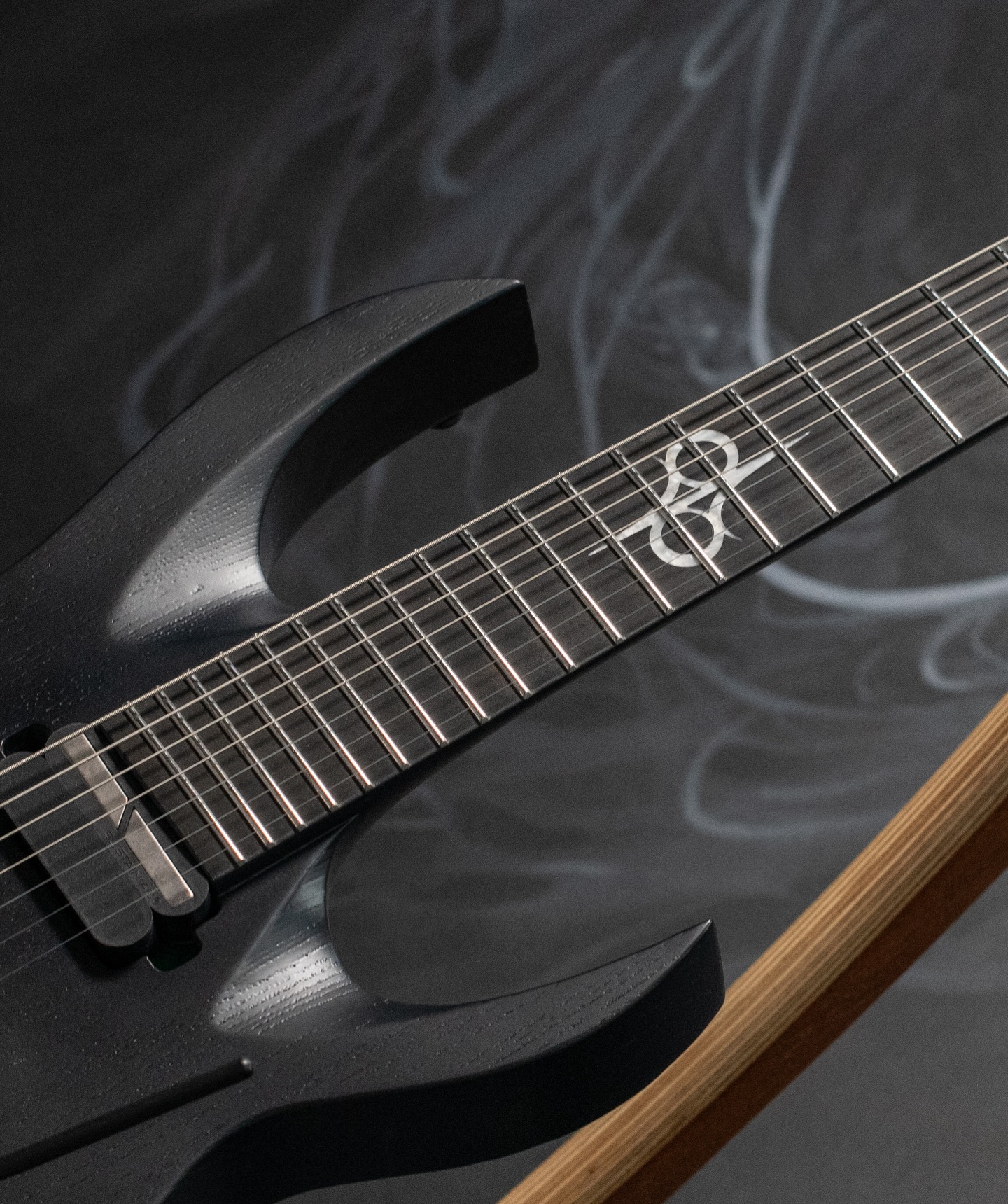 NEW FOR TODAY A1.7FR BOP SUSTAINIAC+ Stamp ash body, Maple neck