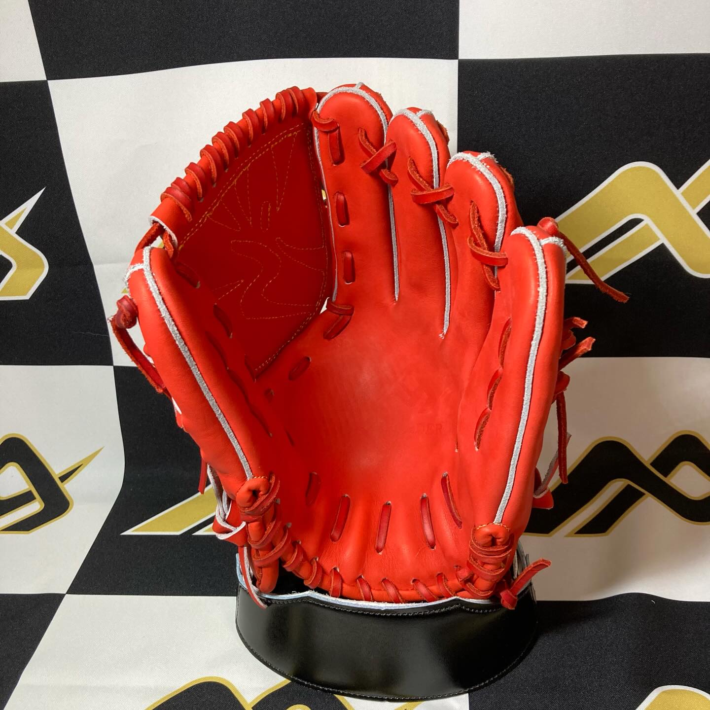 MAX GLOVE Hayakawa added a new photo - MAX GLOVE Hayakawa