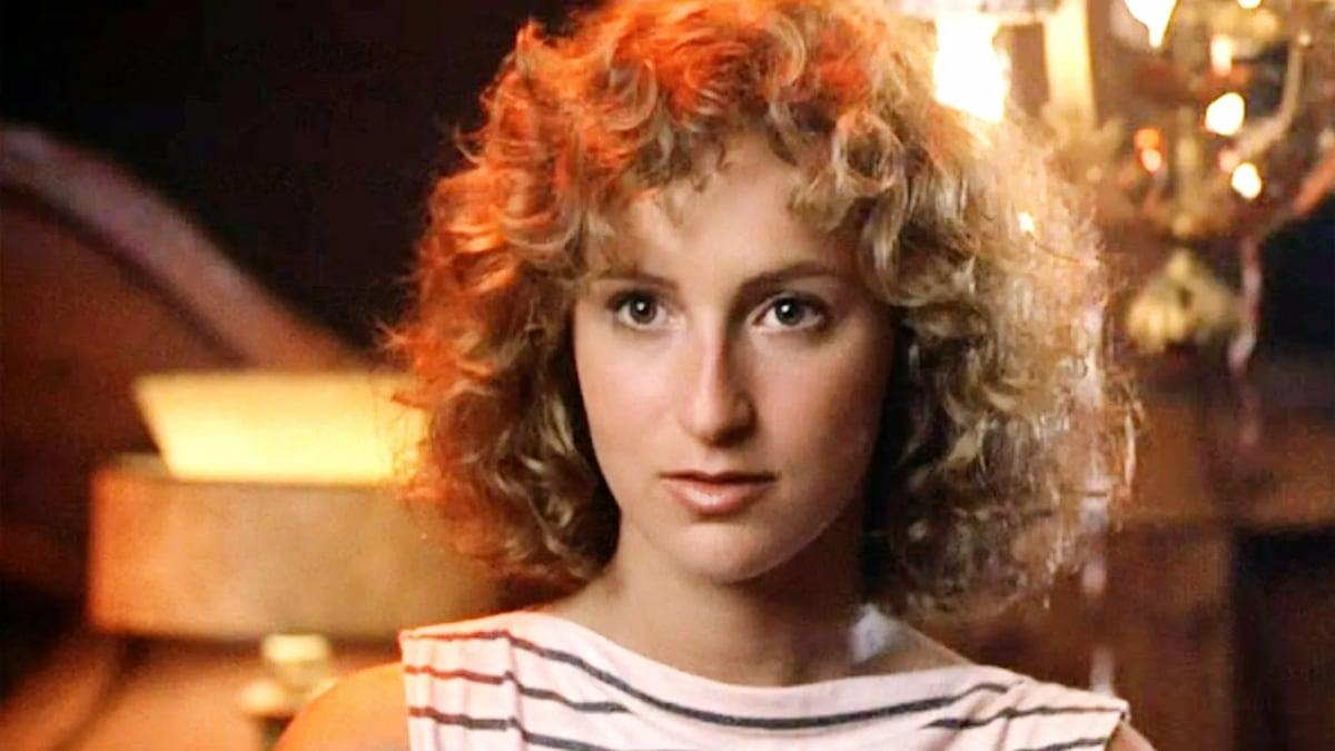 Dirty Dancing actress Jennifer Grey, 64, looks stunning in $1.5k silk dress https://bit.ly/3YMF7gu