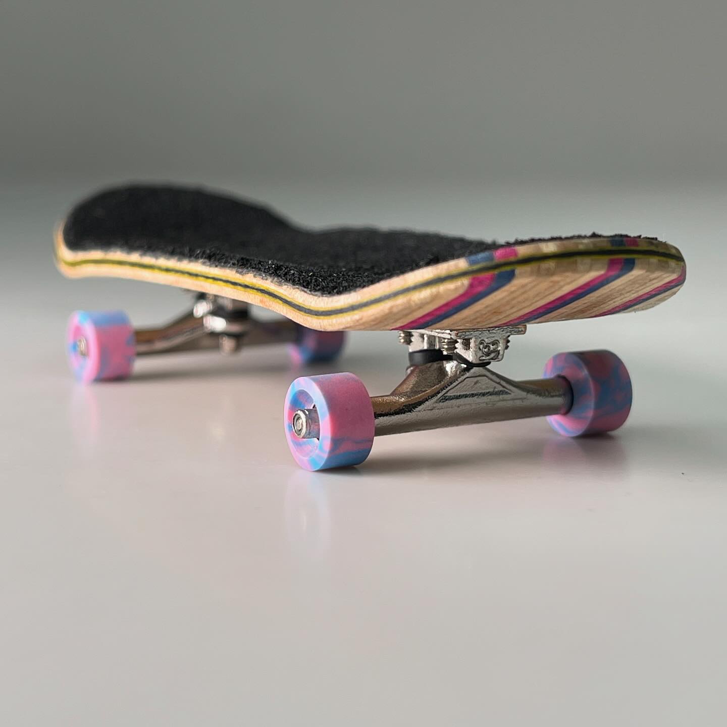 HACK WHEELS BIRTH A-FRAME TRUCKS V3 PRIDECK (@re.board.japan
