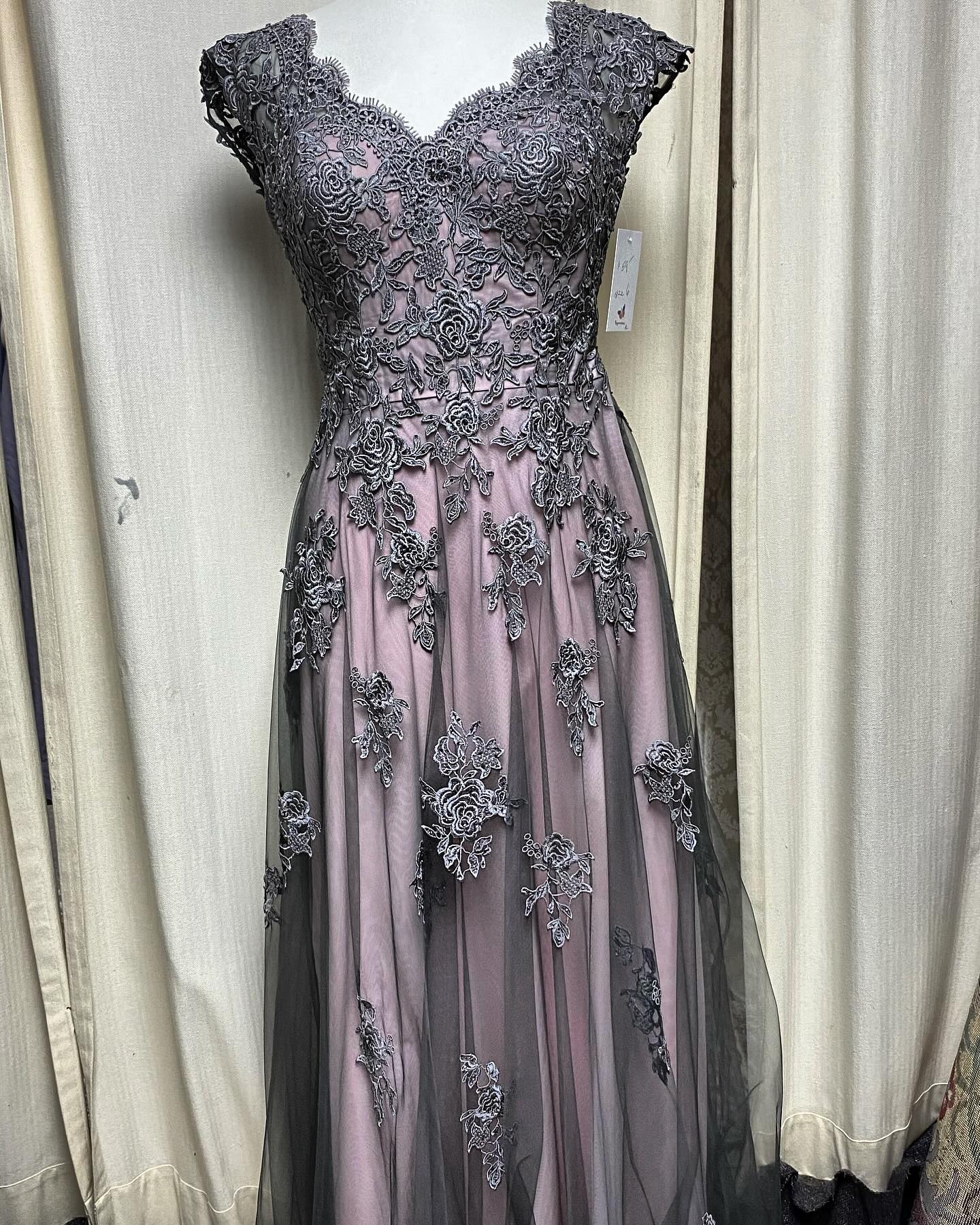 velvet dress lace collar Dark Cottagecore Emerald Midi Women's Short Sleeve Mock 1st Communion Dresses Marlton NJ Color:Candy Pink