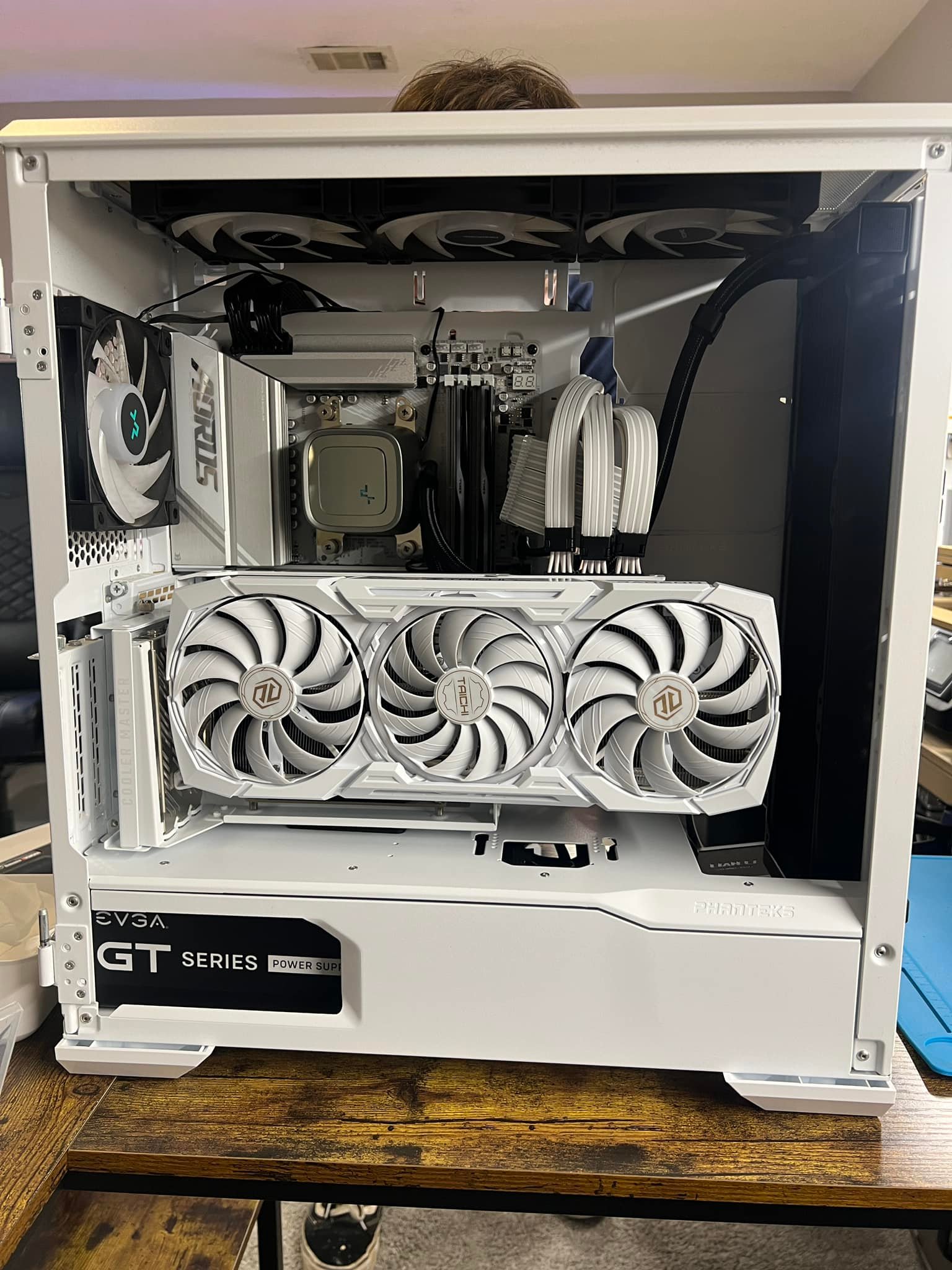 7900xtx Taichi White handles all games without ray tracing