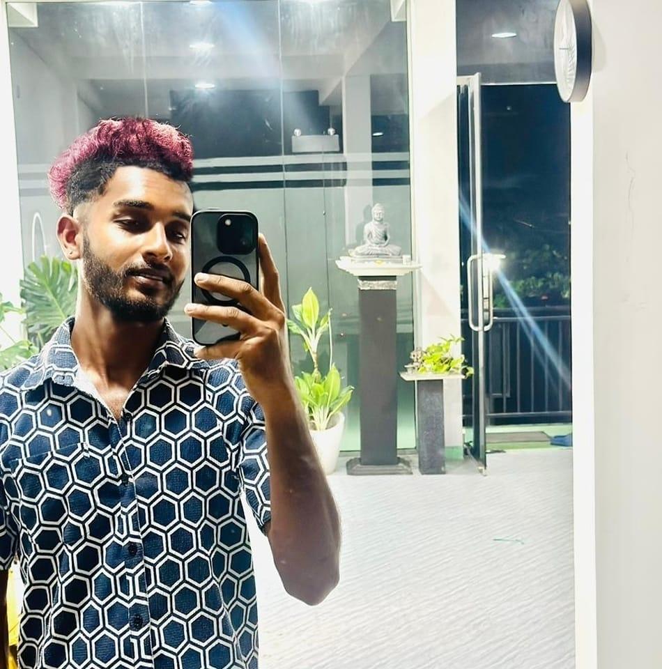 නෑ නෑ නැ ගහන්නෑ ගහන්නෑ ...වලාකුළු හොයාගෙන යන්නෙ 🌫️🐍 Mindula Harash ...
