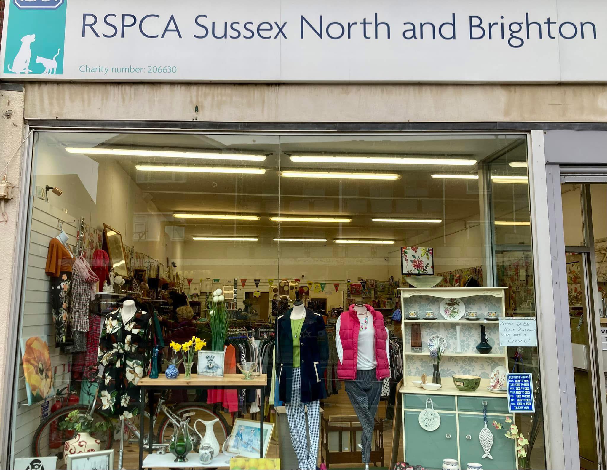 RSPCA - 🐶🐰🐈‍⬛🐹 RSPCA 🐭🐕🦎🕷️ We need donations 🥺! Our Charity Shop pens ...