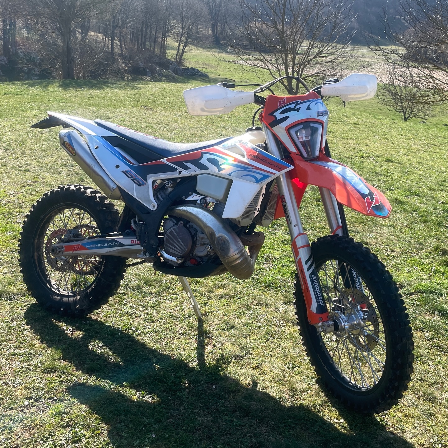 Chinese dirtbike 🇨🇳 AJ1 Pro A8 (283cc 4-Stroke) Miura CR300X