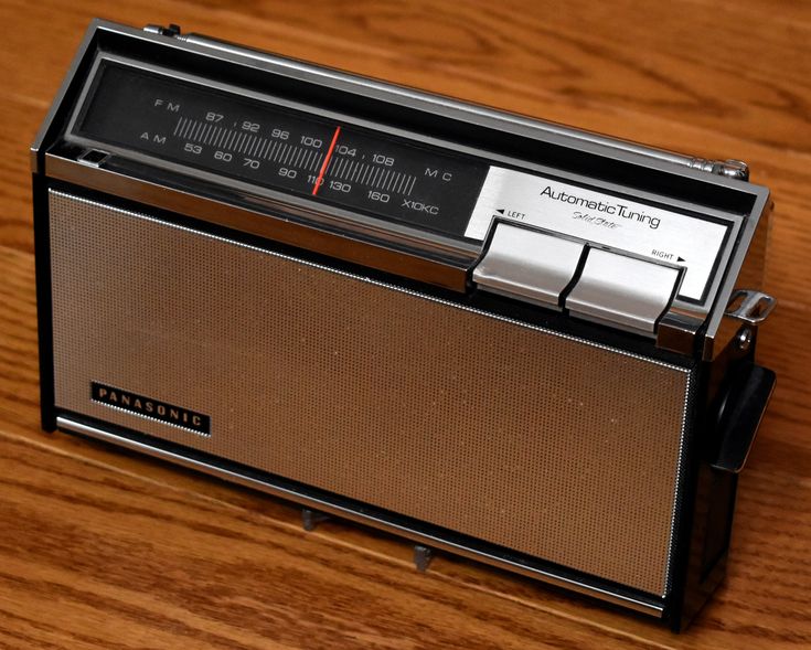 Hitachi Transistor 8 Radio, model TH-848 60s Vintage #hitachi