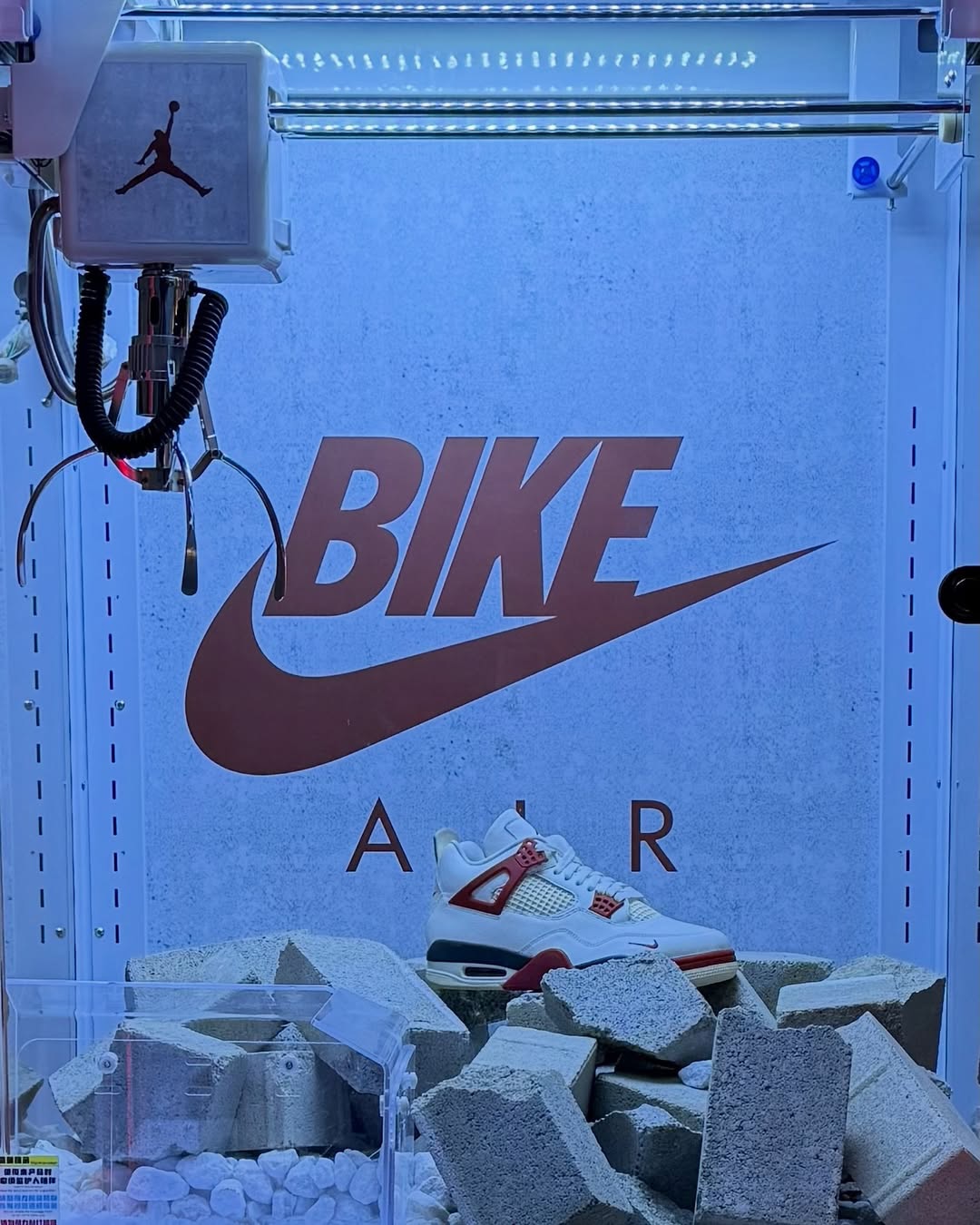 nigelsylvester presents The Claw, where you will have a chance to