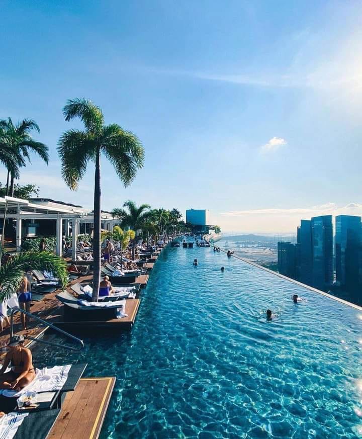 The iconic infinity pool in... - মানিকগঞ্জ ভ্রমণ পিয়াসী গ্রুপ