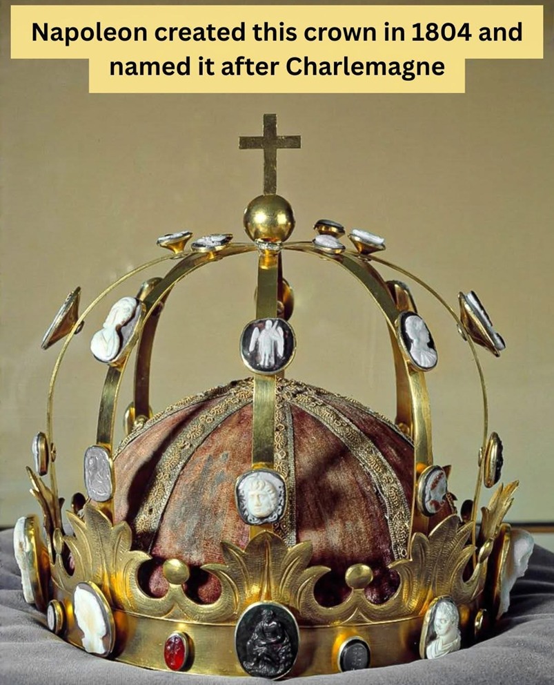 Napoleon's crown of charlemagne at louvre
