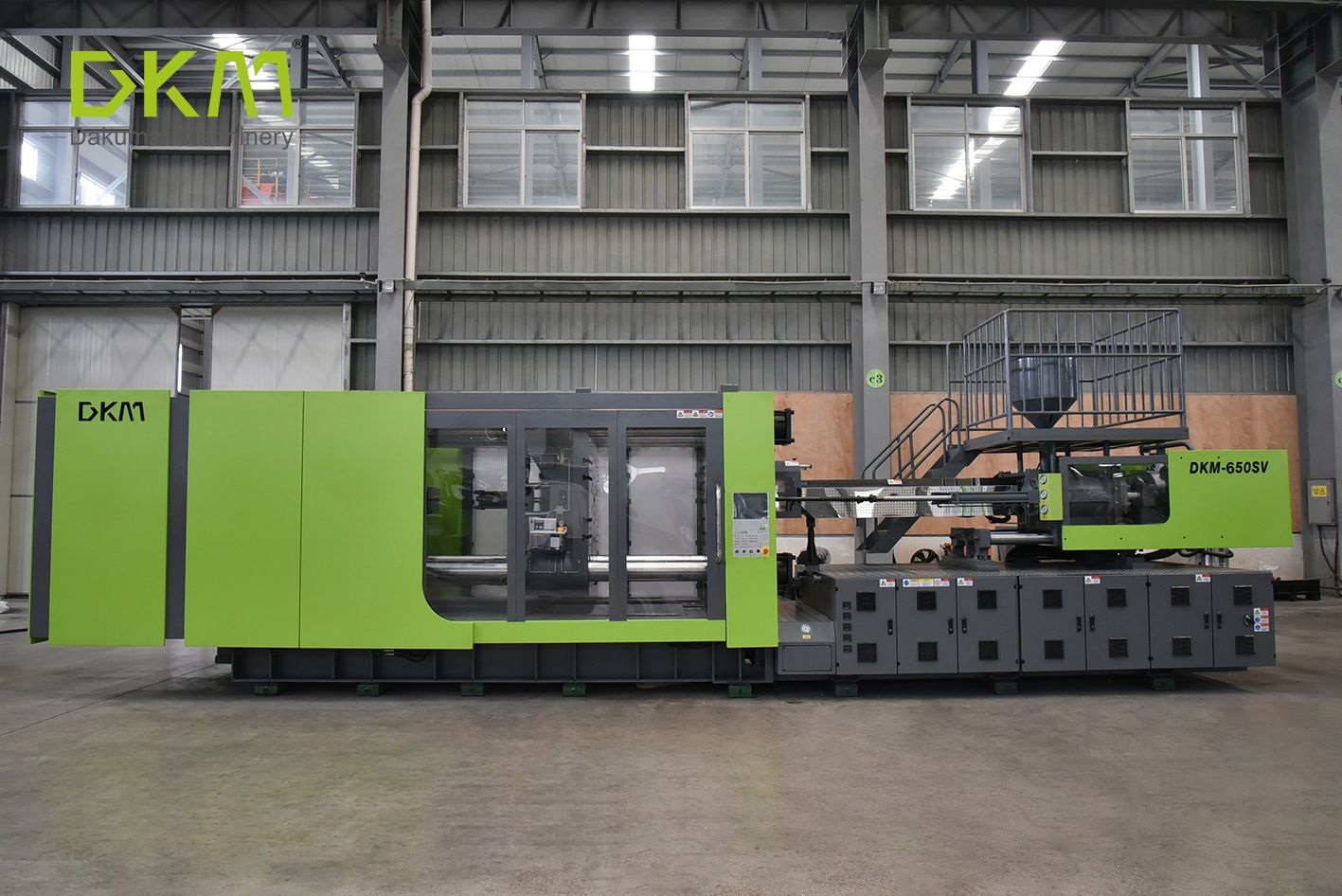 DKM plastic injeciton molding machine