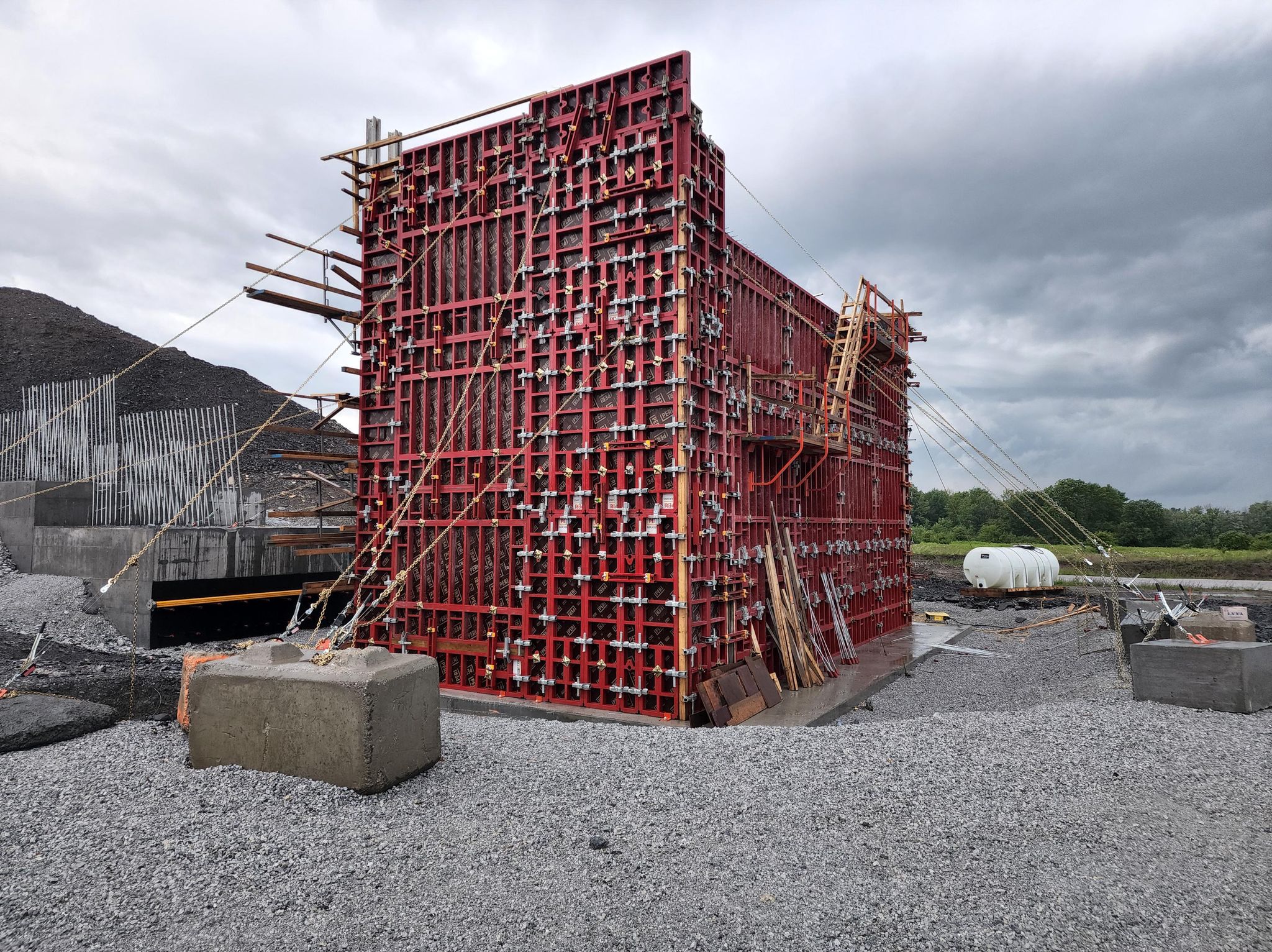 Systèmes Polycrete - coffrage isolant / Polycrete Systems ICF added a ...