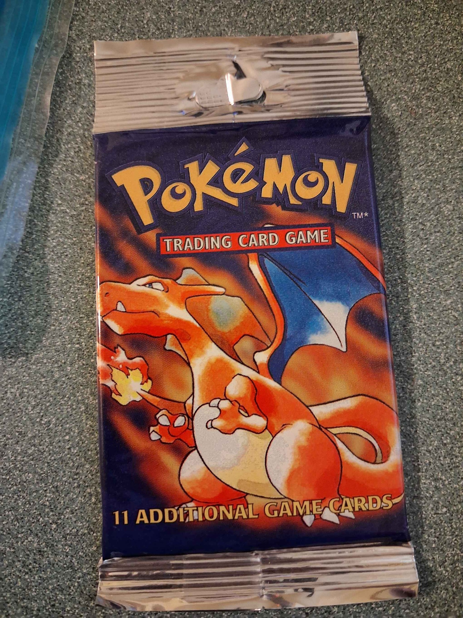 base set booster box charizard Pokmon Pack - Unlimited Edition (1999) Get cards from the first English Pokmon TCG set Base Set 1st Edition Shadowless