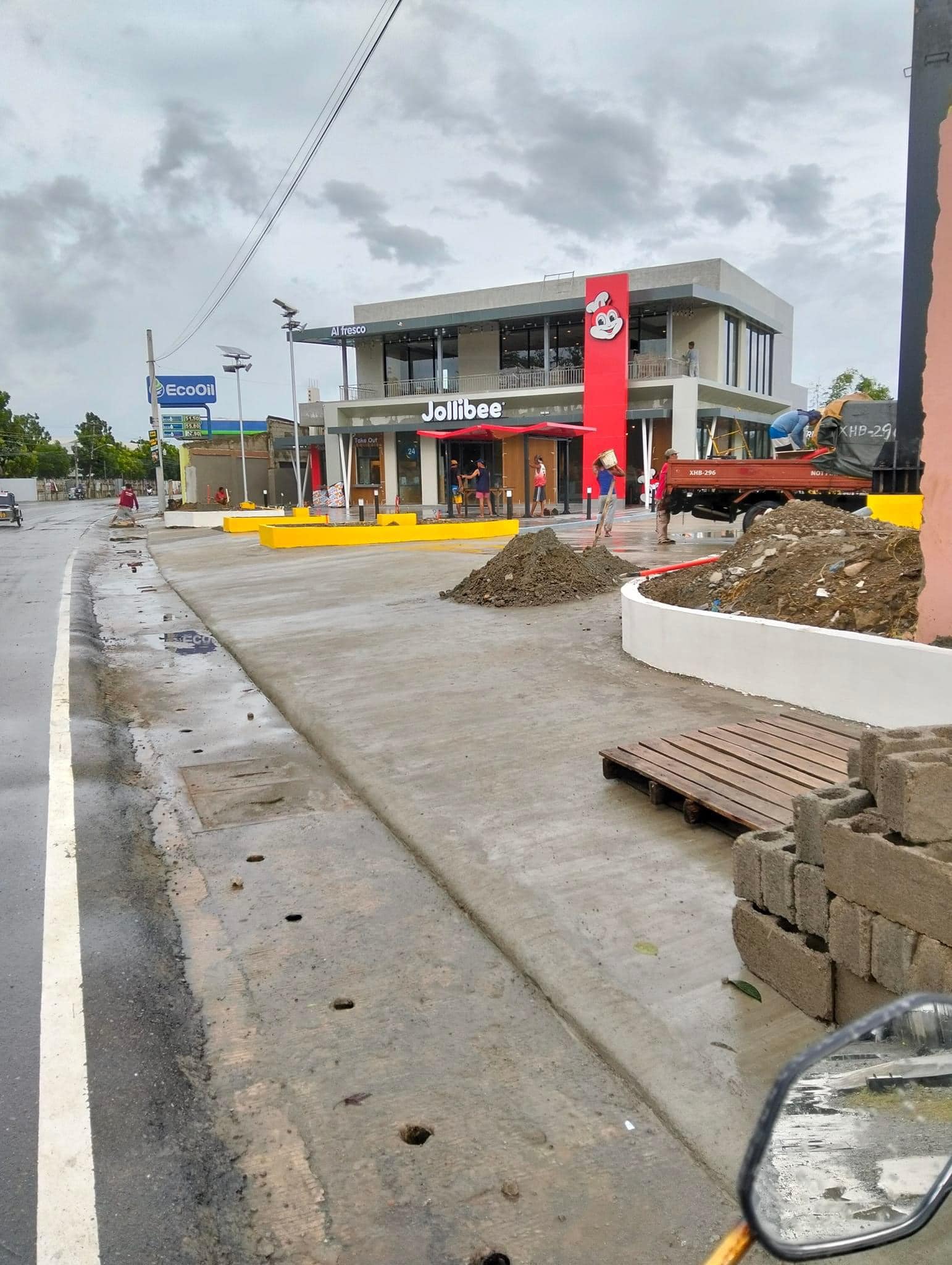 Jollibee buttong Laoag city soon... - Ballog Ni Ilocano page