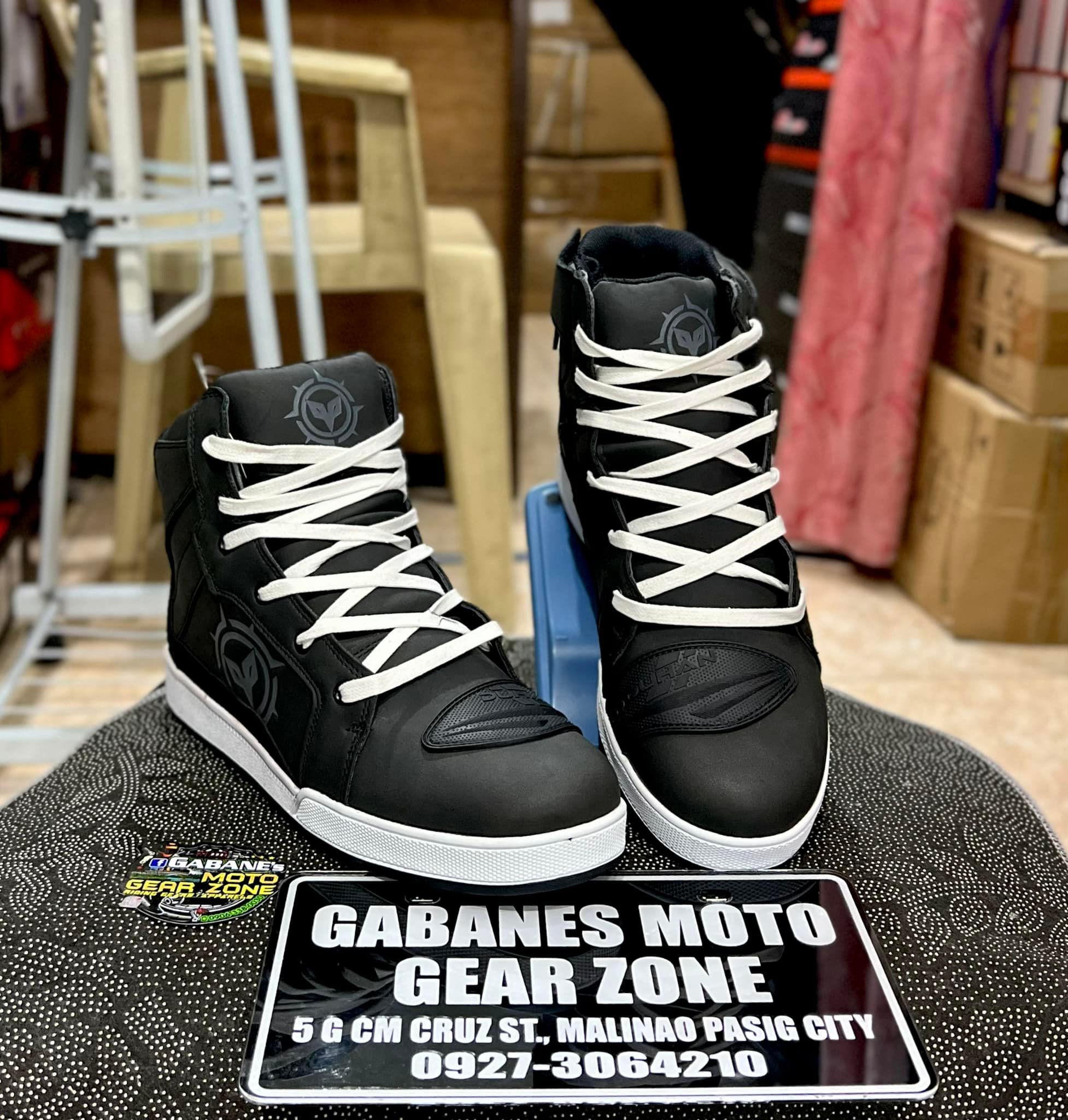 NOW AVAILABLE❗️❗️❗️ DUHAN RIDING SNEAKER Price 2,700 Pesos 