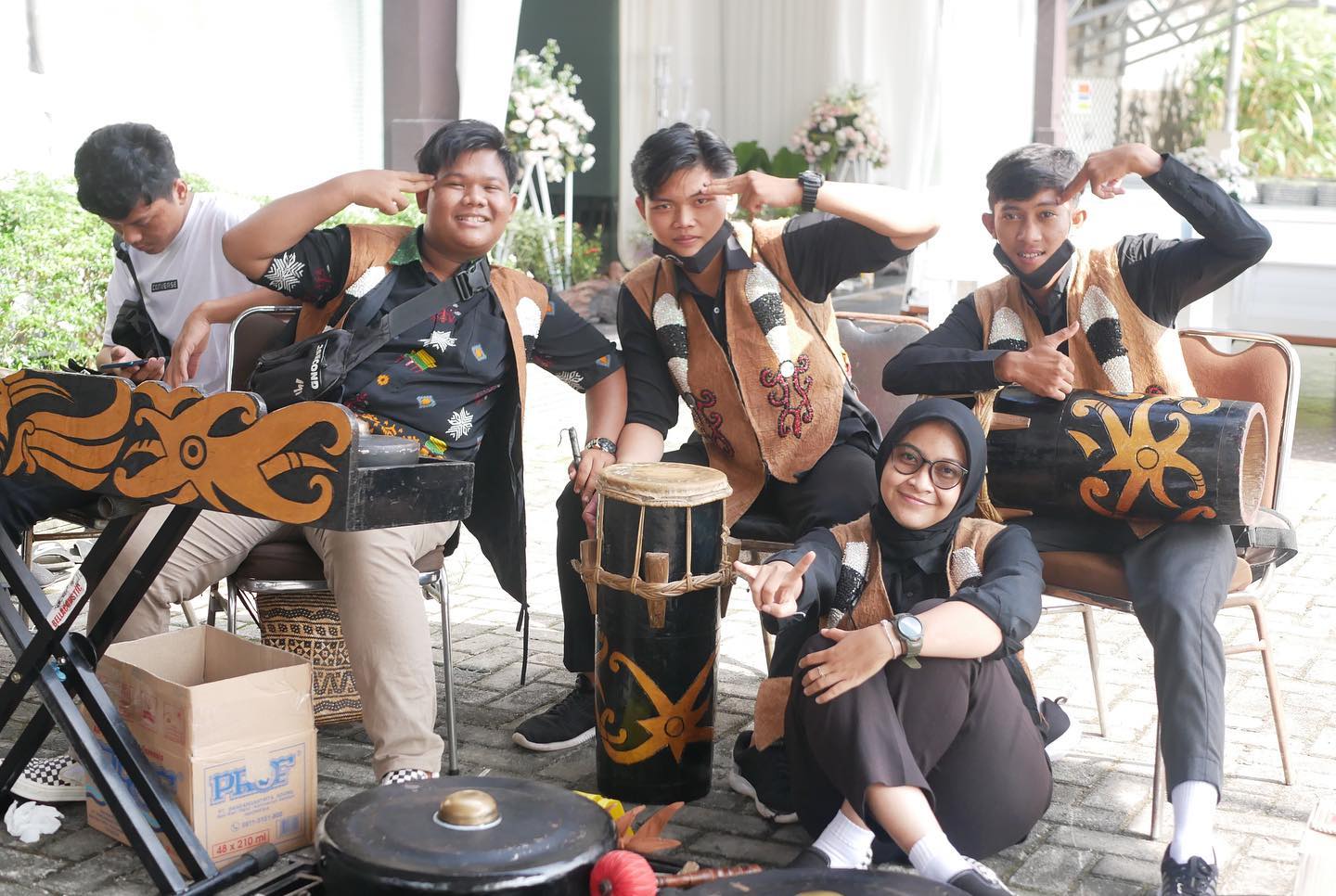Pemenuhan Jalan Adat... - Sanggar Seni Riak Renteng Tingang | Facebook