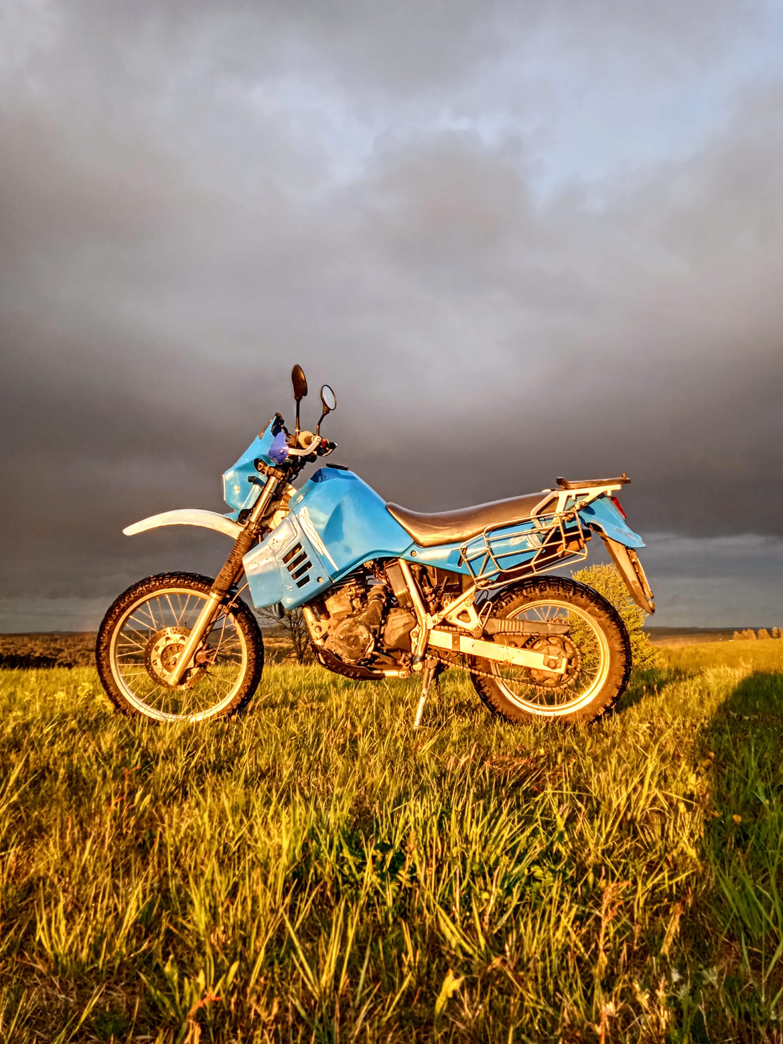 Greetings from Czech Republic 🇨🇿 old school KLR 650 C born 1996