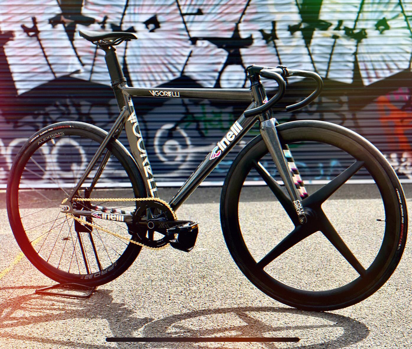 Stiffi - Fast bike @cinelli_official Shuriken 4 #stiffiwheels 