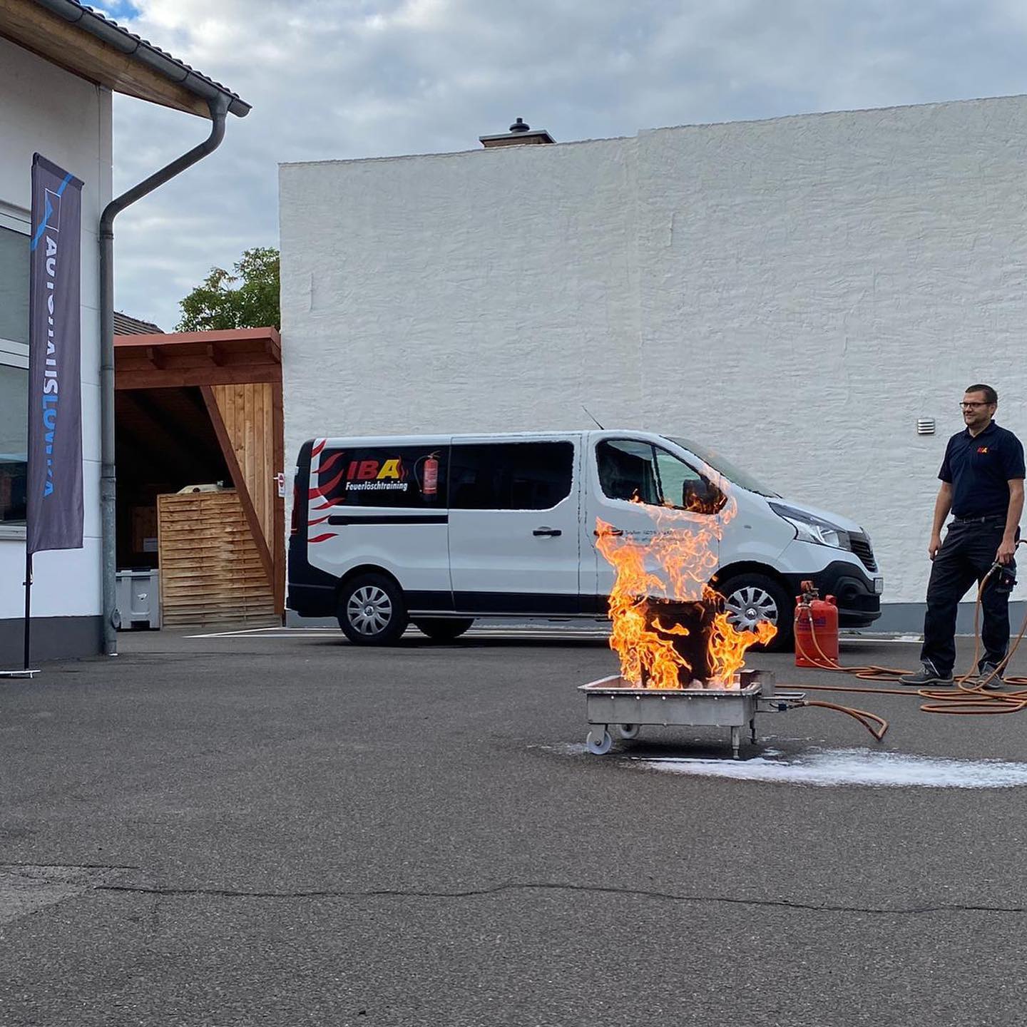 Lowka Bernd Autohaus Vw Audi Lübbenau/Spreewald – QVNRAV