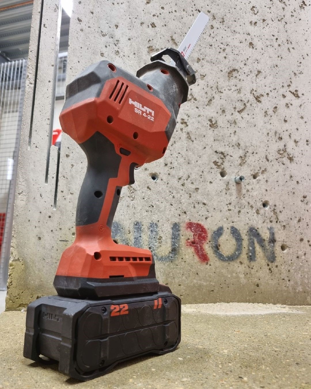 Hilti - Meet the Hilti Nuron SR 4-22: The one-handed...