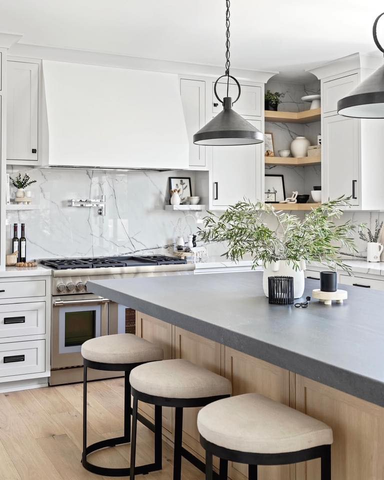 Laura Lochrin Interiors