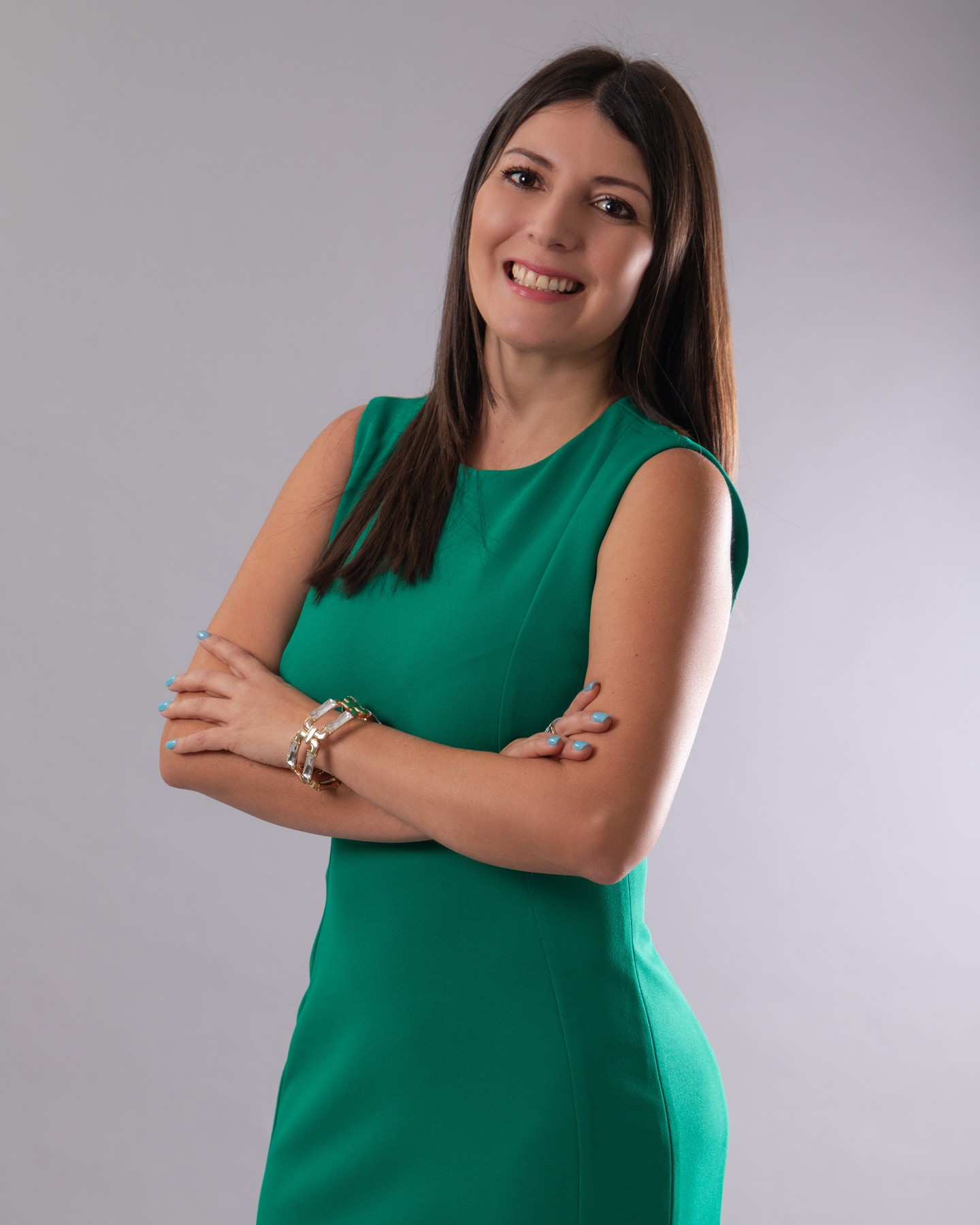 my spanish teacher wears green dresses in spanish Who was the lady who taught on educational TV? JUL26