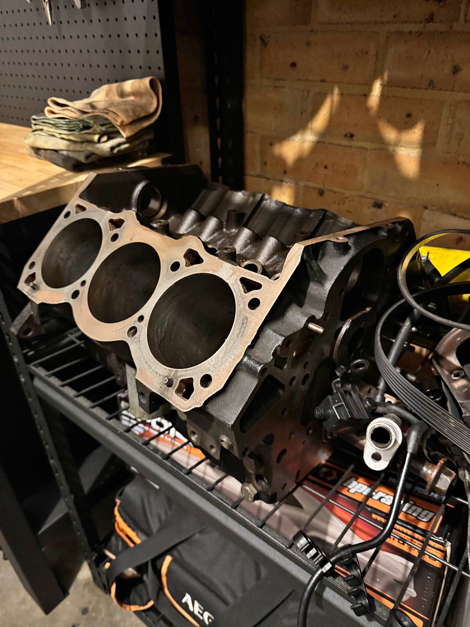 L67 block - Car Engines & Engine Parts - Charmhaven | Facebook ...