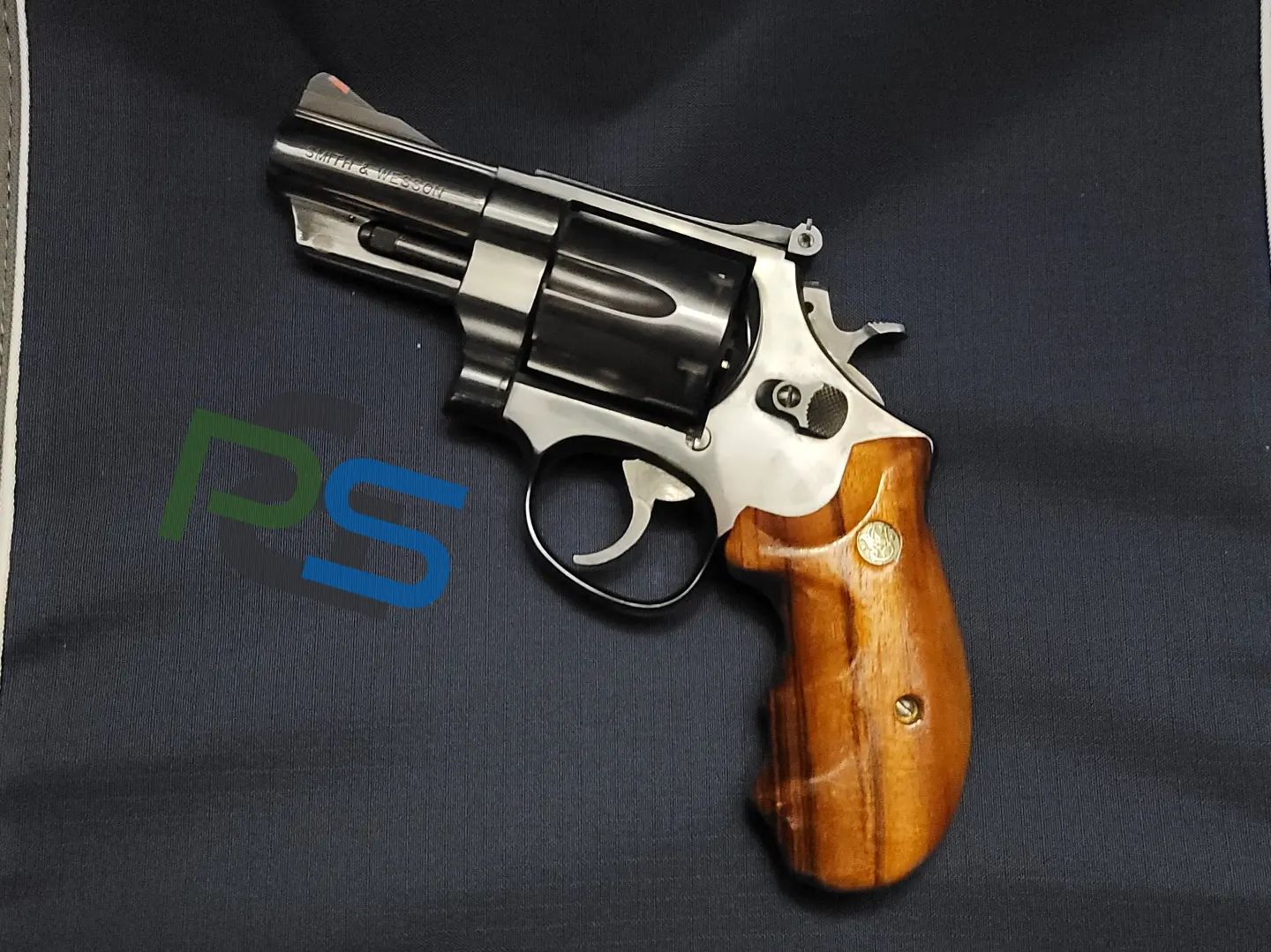 S&W M29 44 Magnum revolver specs