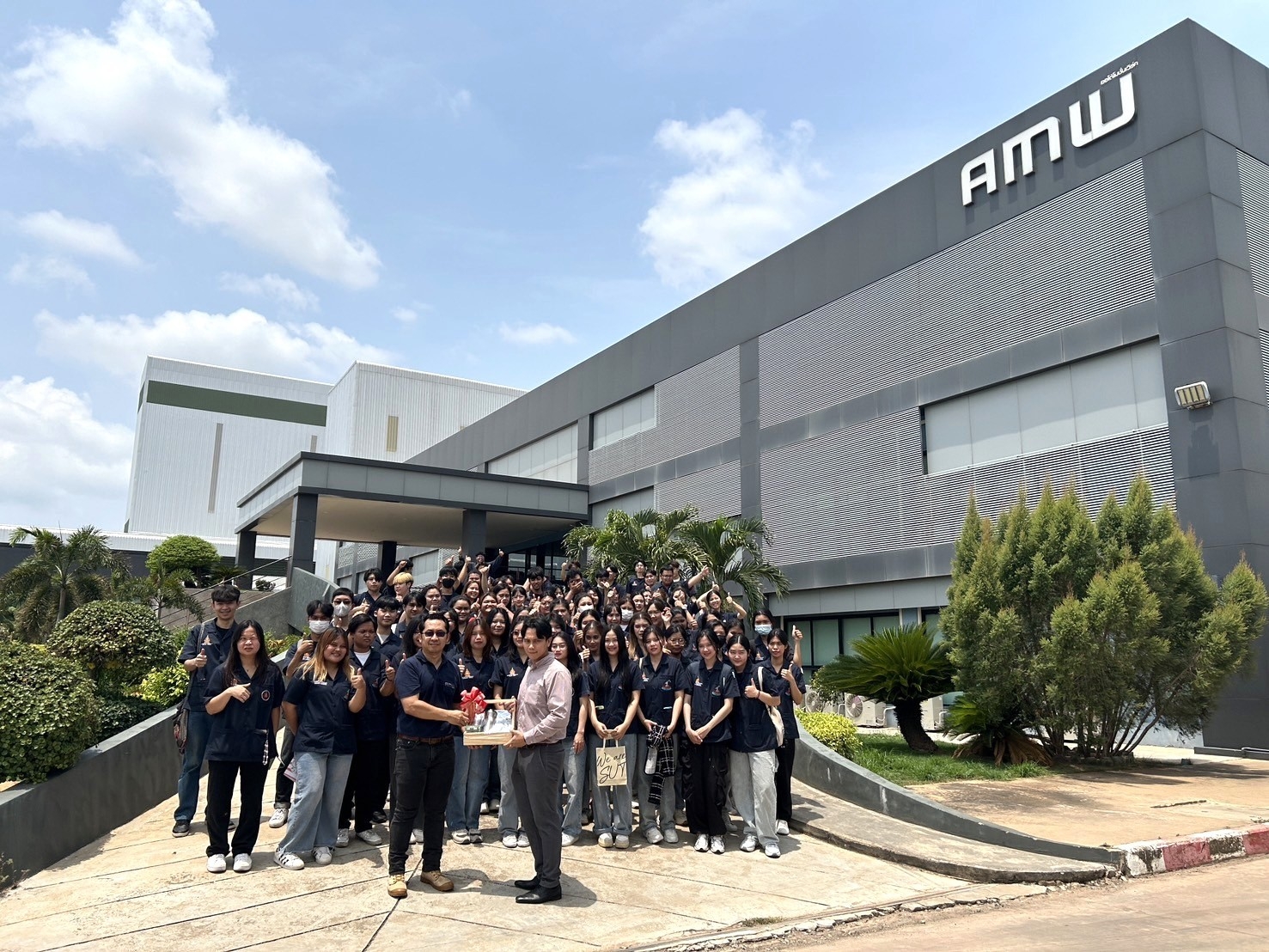 วันศุกร์ที่ 17 พฤษภาคม 2024... - Auto Motion Works