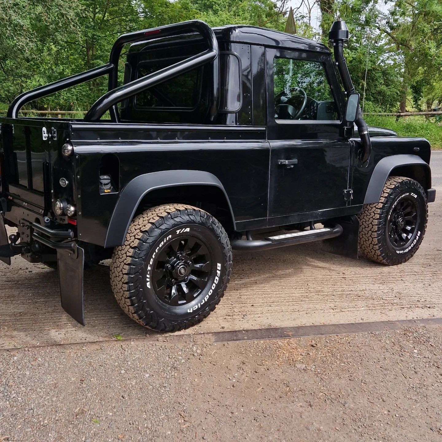 90 King cab, with a few... - Foley Specialist Vehicles Ltd