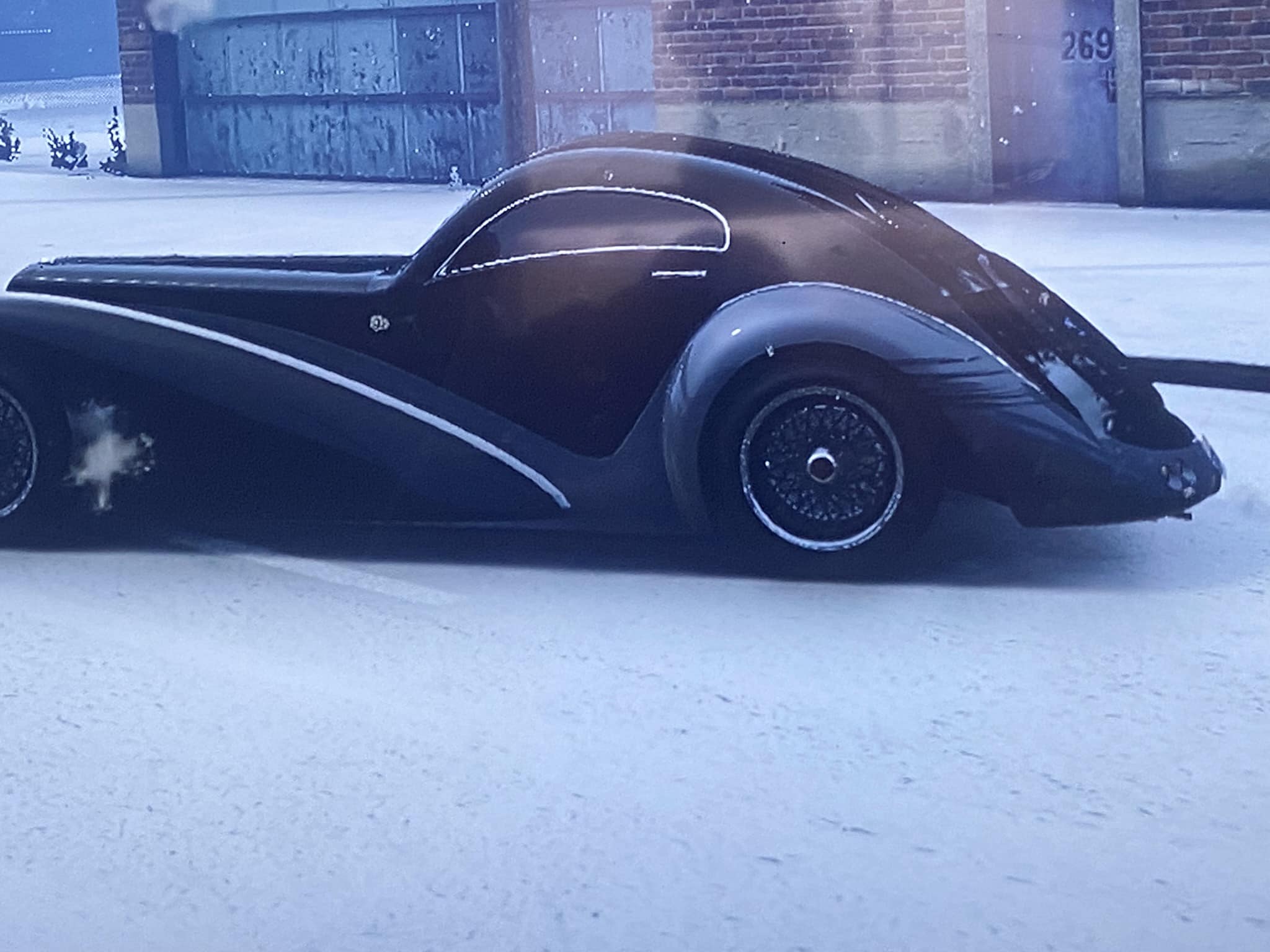 B)グランド・セフト・オート5 Where to buy the Z Type vehicle in Grand Theft Auto V?