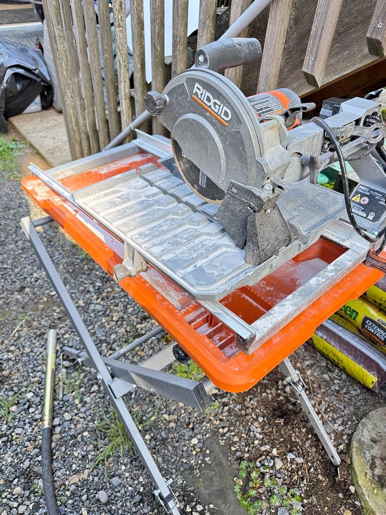 Wet Tile Saw with Stand, Rigid R40312, 7 inch - Saws & Blades ...