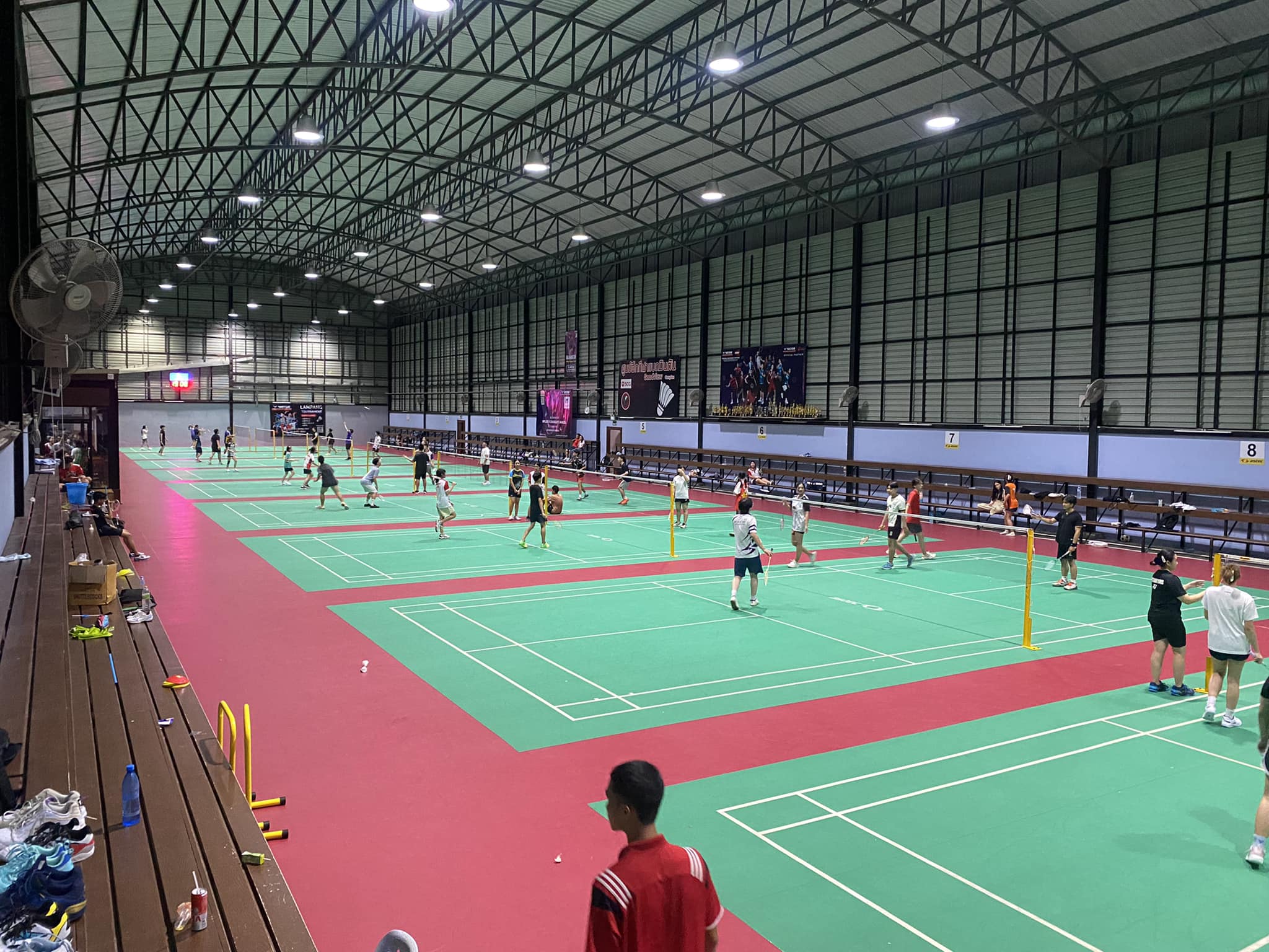 สนามแบดมินตัน... - สนามแบดมินตันGoodview Complex ลำปาง | Facebook