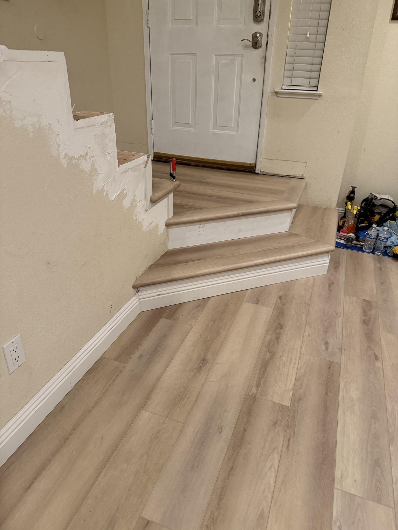 Home Interior Designs | Is putting baseboard on bottom stairs riser ...