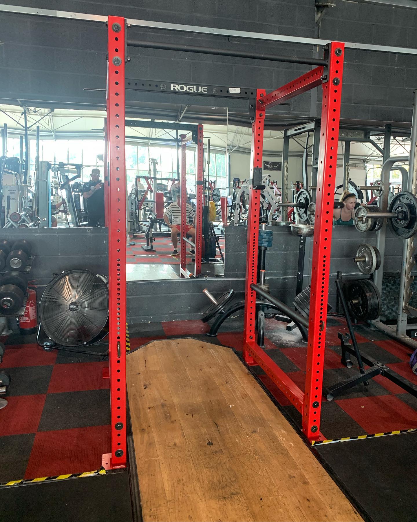 Freedom Gym - 🏋🏼‍♂️💪🏼💥ROGUE SQUAT RACK💥💪🏼🏋🏼‍♂️ . Our new...