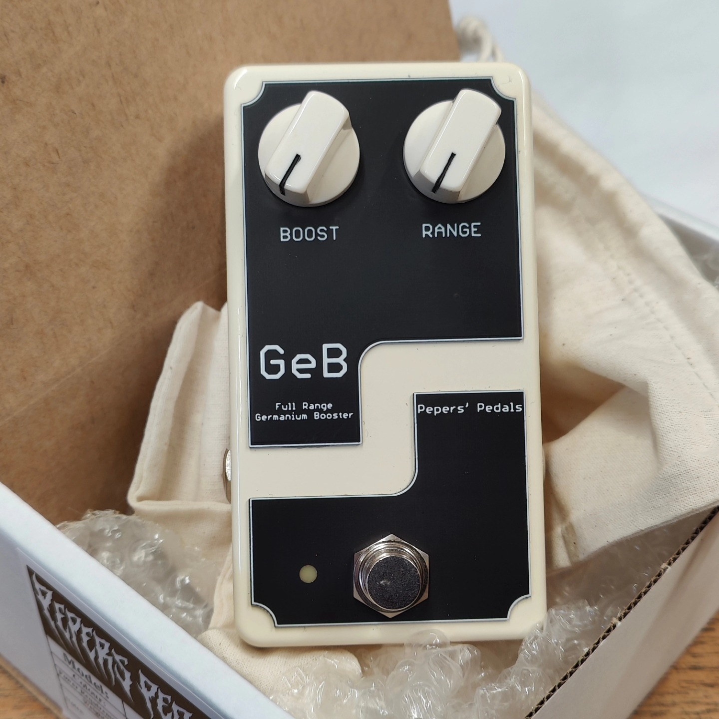 Germanium treble booster pedal review with 3-way switch