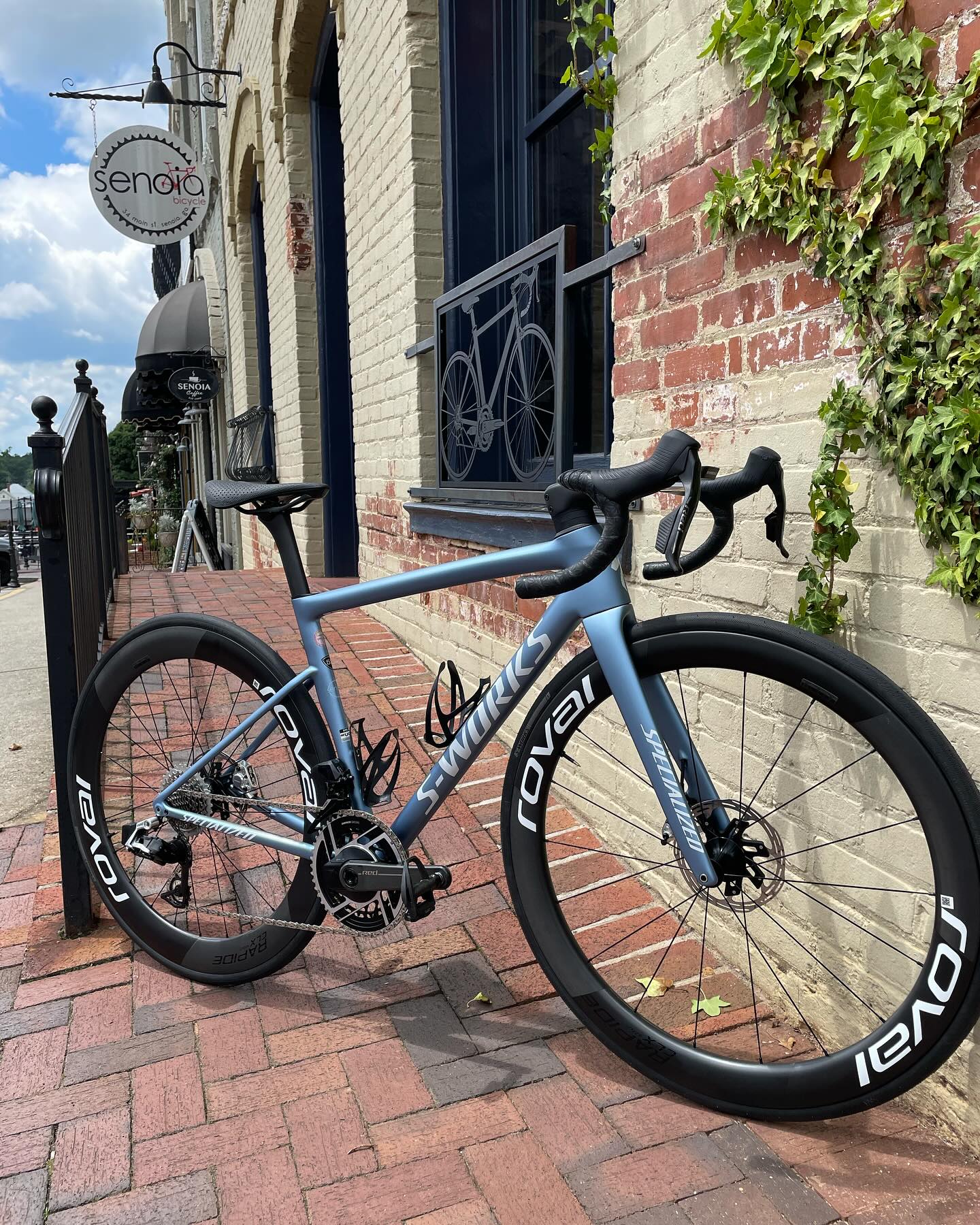 Senoia Bicycle - 🚴‍♂️ Introducing the new Specialized SL8...