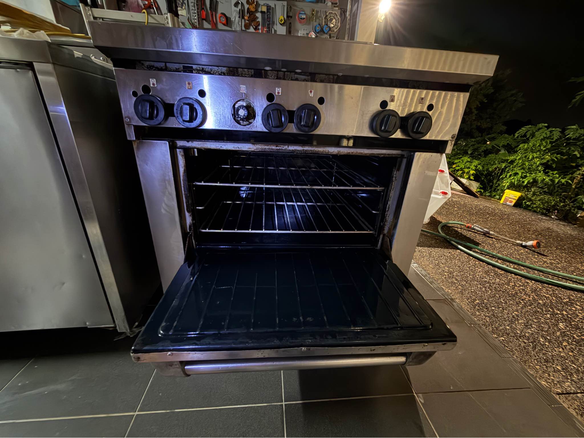 Garland cooktop oven - Ranges & Ovens - Cairns, Queensland, Australia