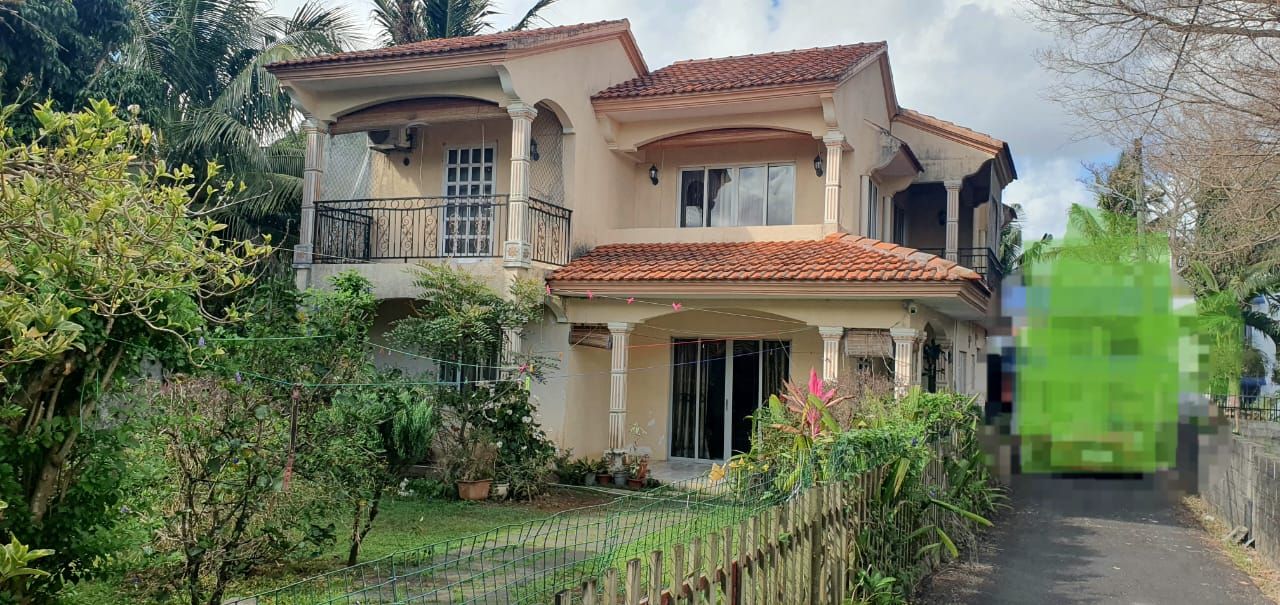 house-for-sales-at-depinay-property-for-sale-d-epinay