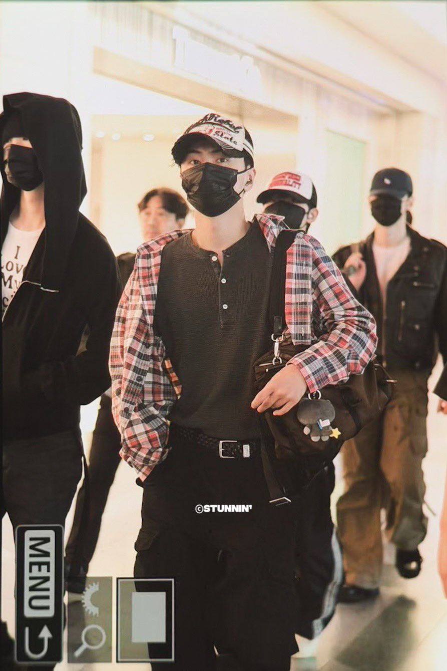 jay with noxstar. safe flight 🫳 #엔하이픈_제이 #제이 #ジェイ