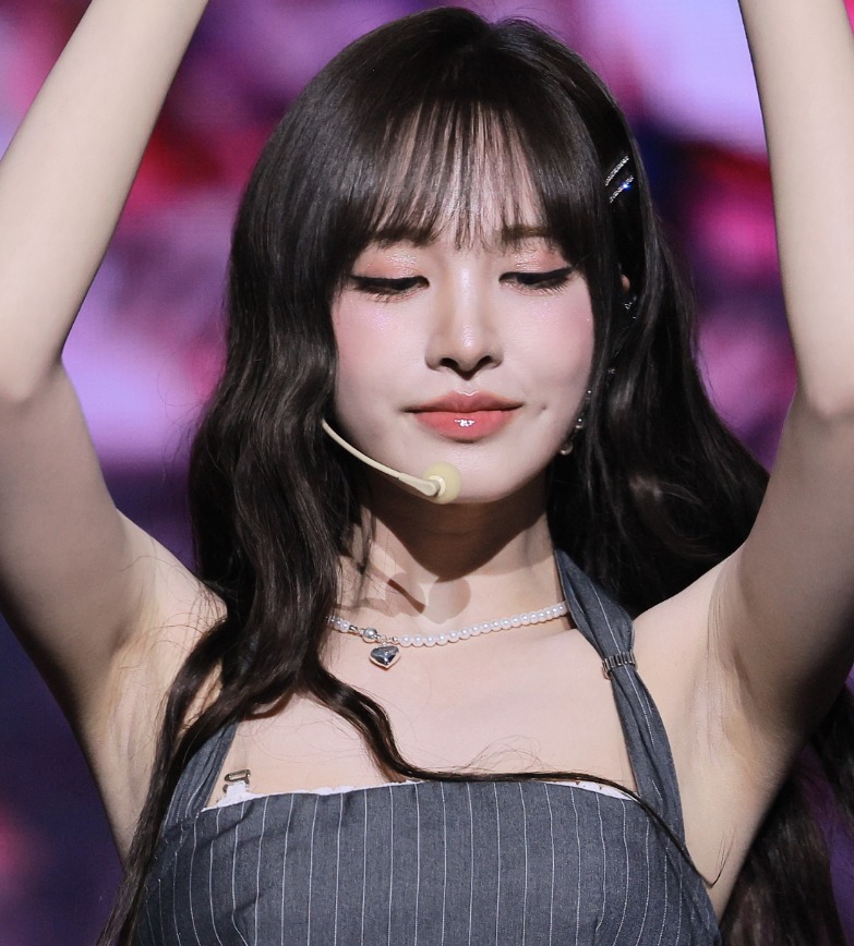 250821 Liz 리즈 1551 pics Full album on my web 리즈 데이터 📸 #Liz
