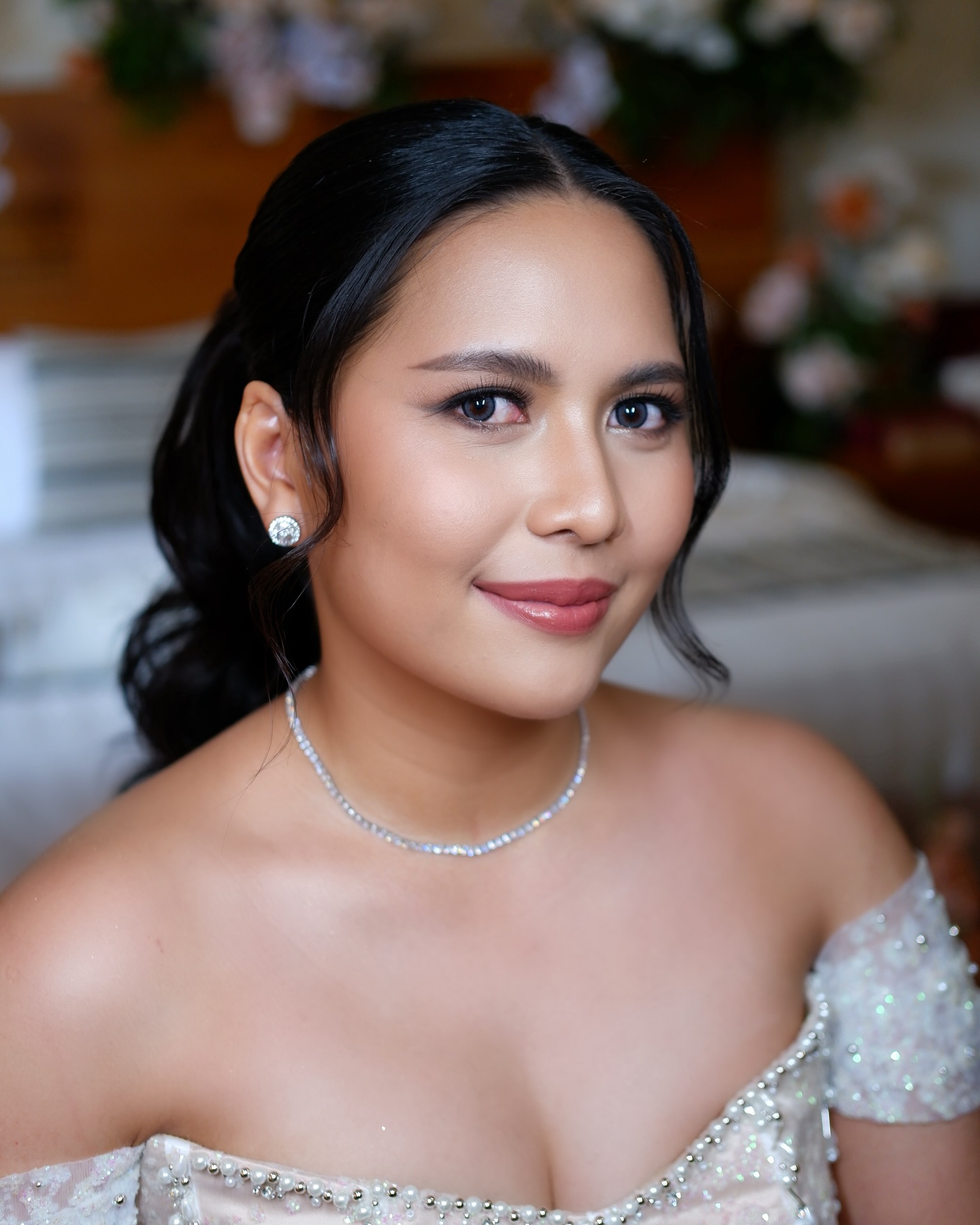 Intana Makeup Artist added a new... - Intana Makeup Artist