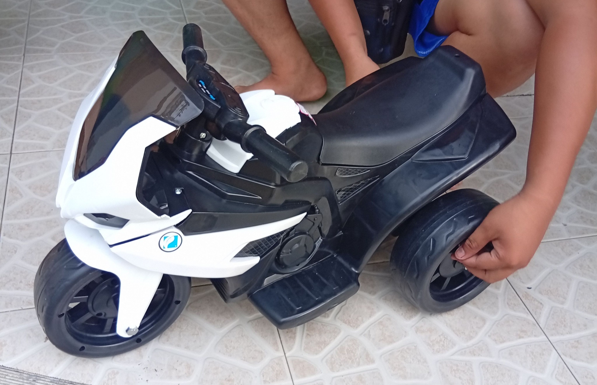 RECHARGEABLE BIG BIKE MOTOR FOR KIDS❗️ 📌1,990 only DAGHAN