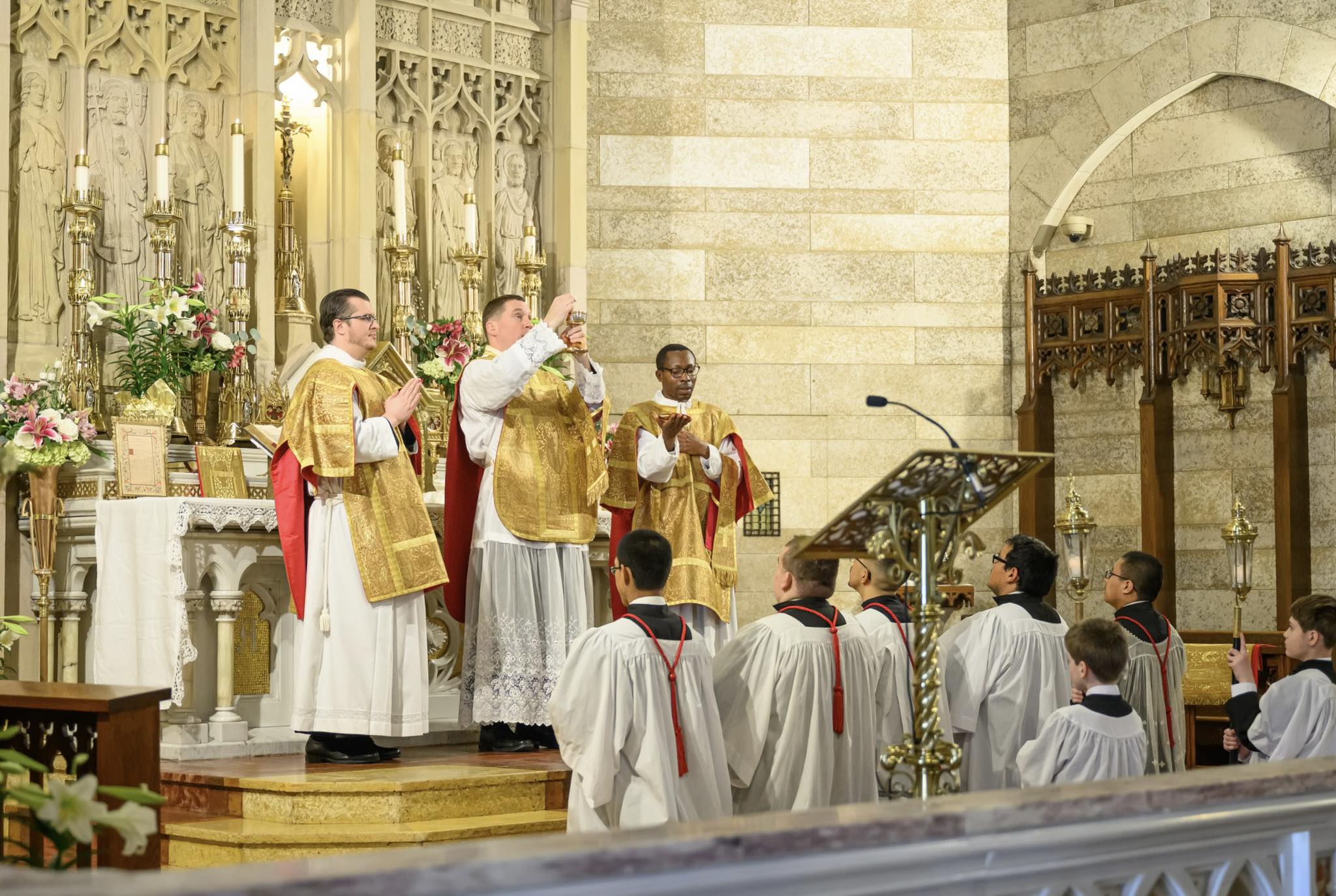 St Mary's - FSSP - Catholic Church, Providence, RI | Providence RI