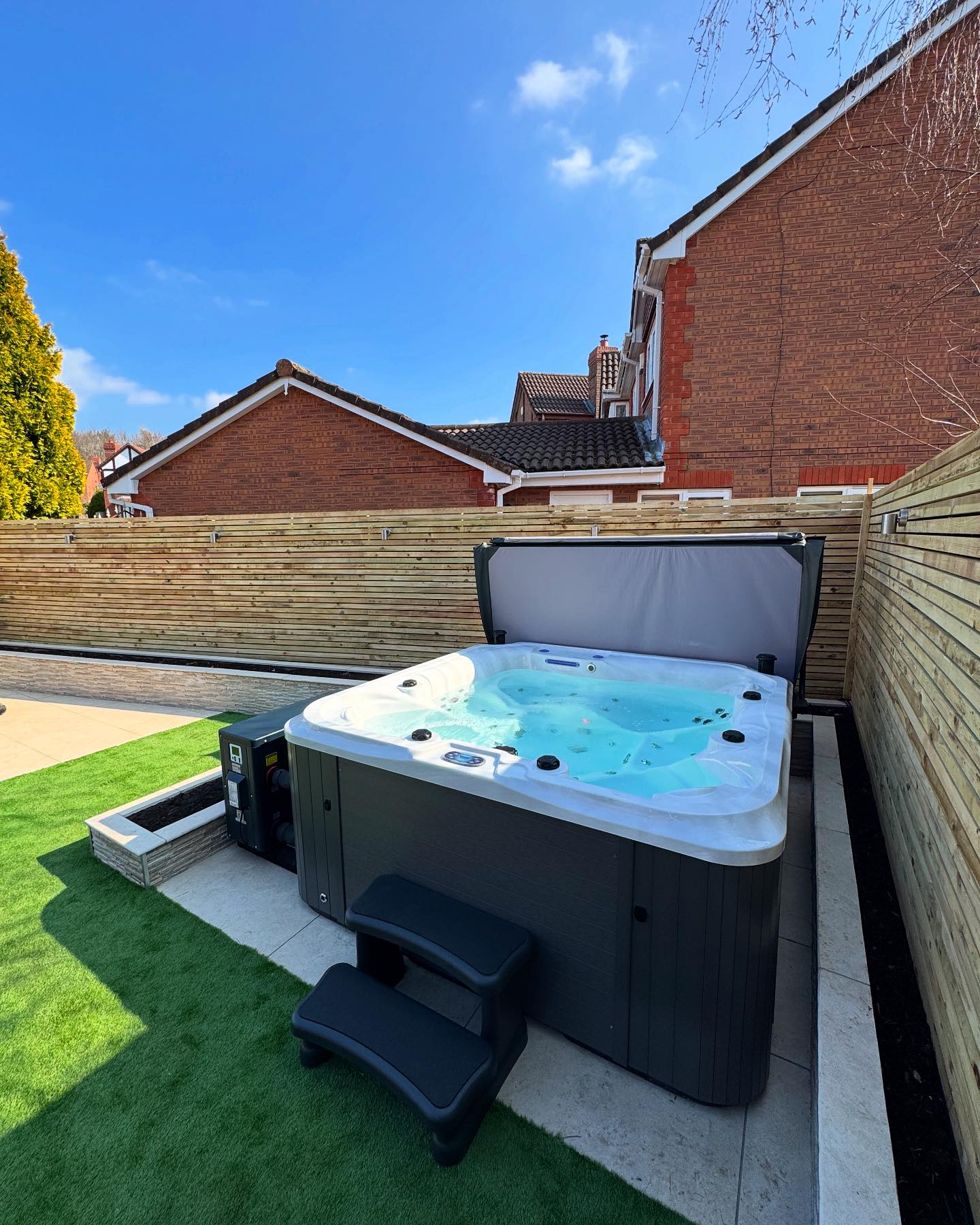 Staffordshire Hot Tubs & Swimspas | Sittingbourne