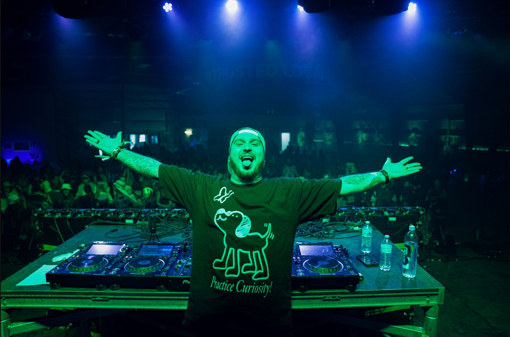 Area - 🚨 IT'S RAVE WEEK ALIENS! 🚨 We hope you are excited as DeddShot ...
