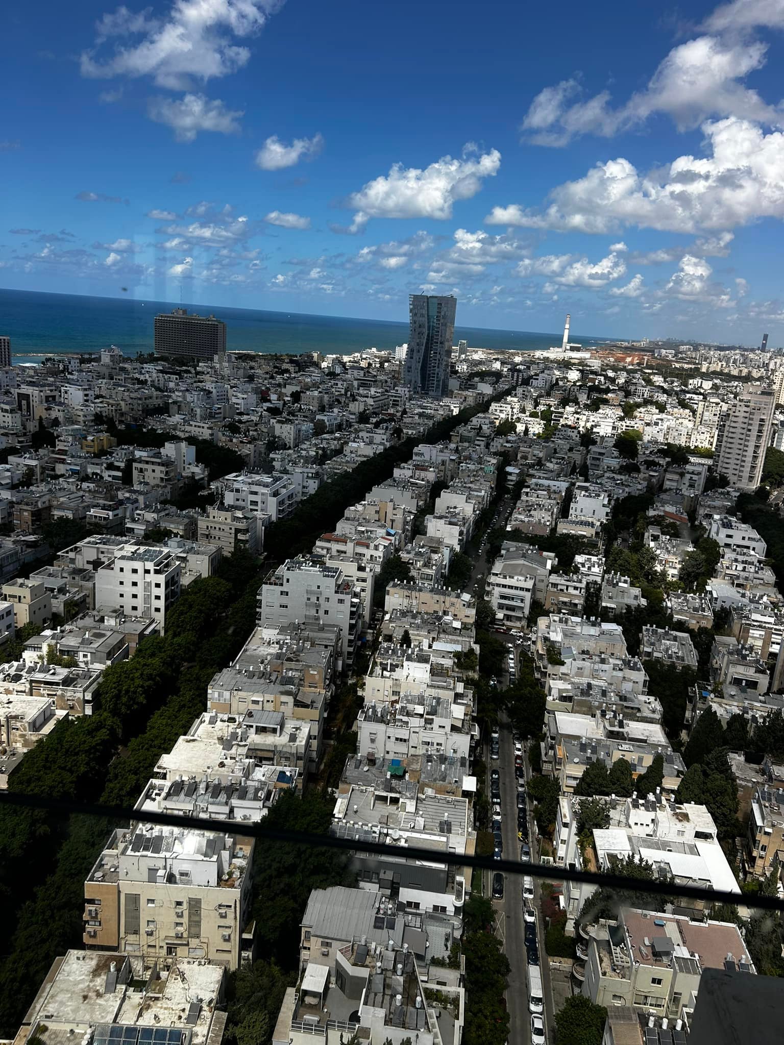 עלה לי לזכרון - ההורים של אמא שלי, גרו בבני ברק. ברחוב רבי עקיבא 3. הם ...