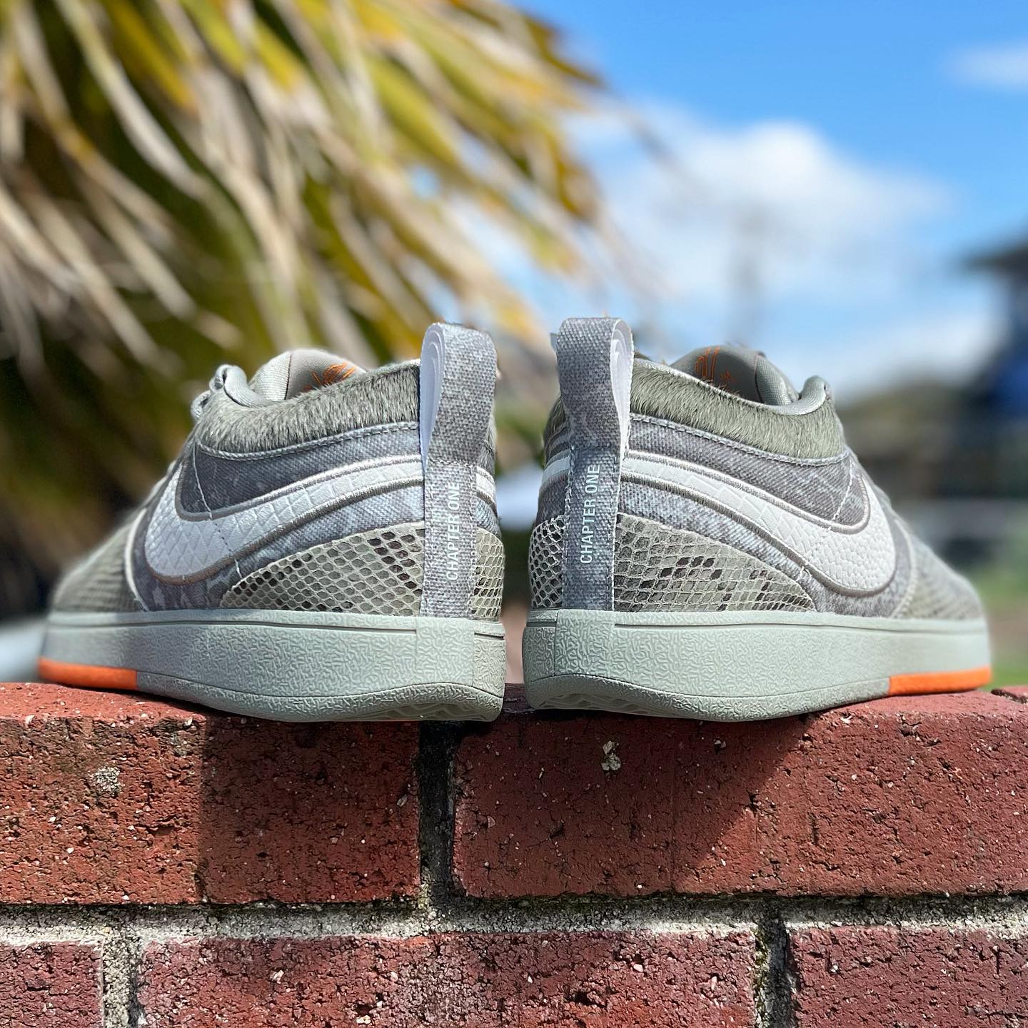 NIKE BOOK 1 PRM 