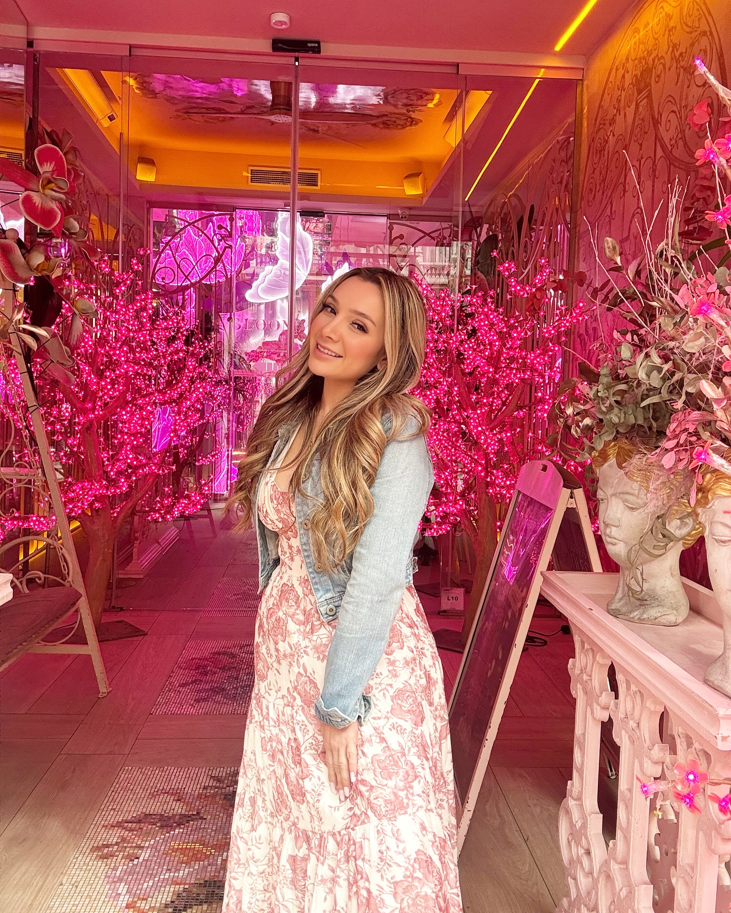 Mary R Gonzalez